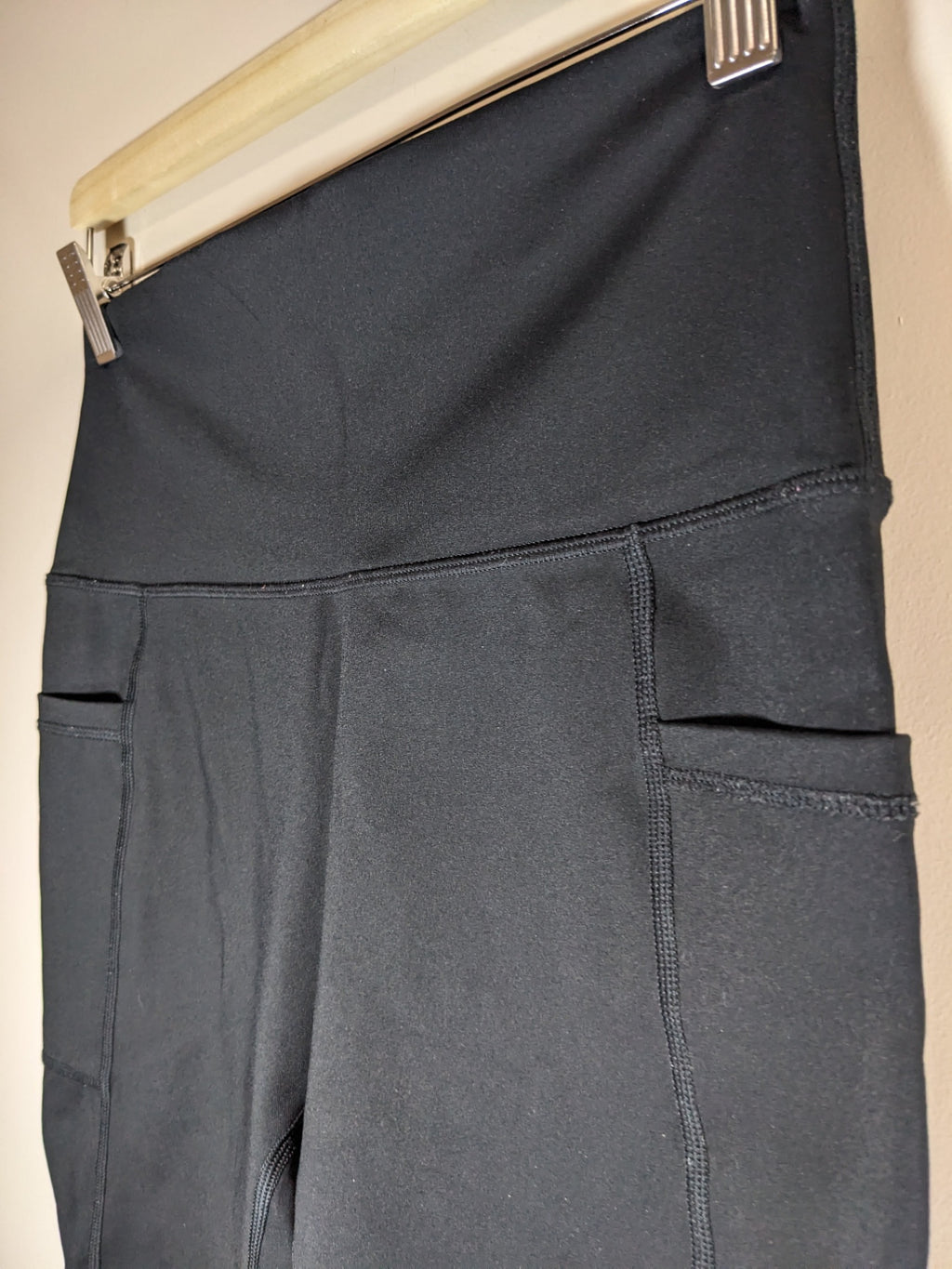 Aerie Black Biker Shorts - L