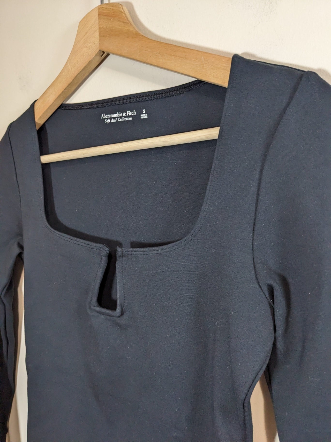 Abercrombie & Fitch Black Long Sleeve Bodysuit - S