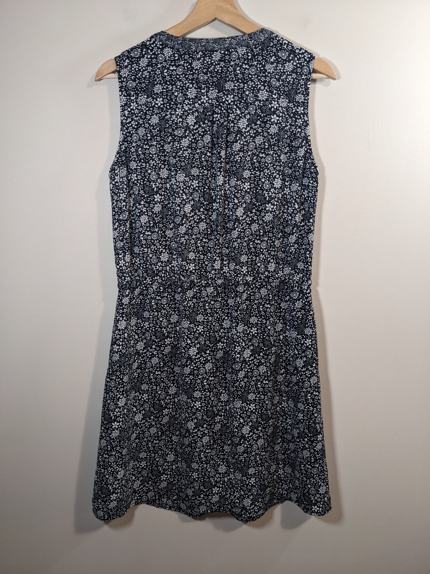 Denver Hayes Black Floral Dress - M