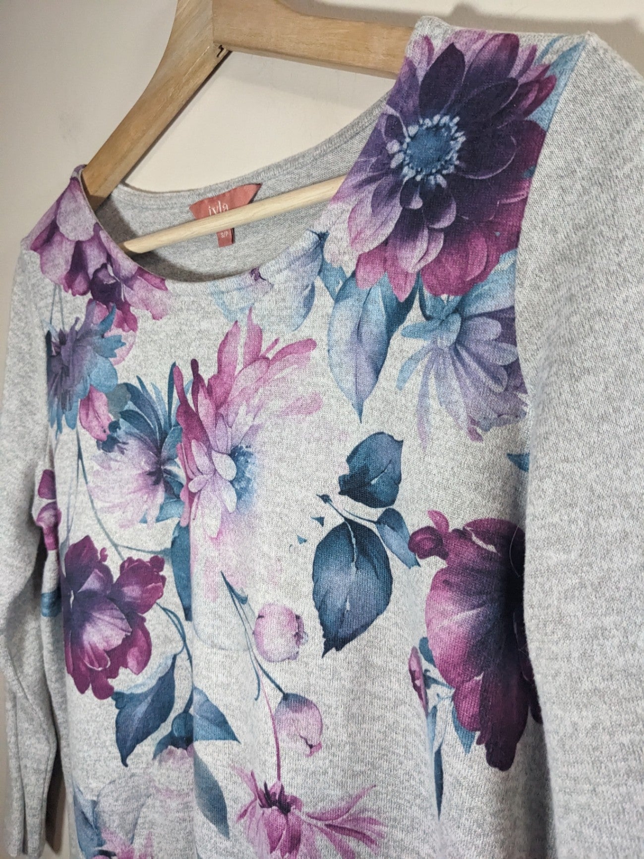 ivla Floral Long Sleeve - S