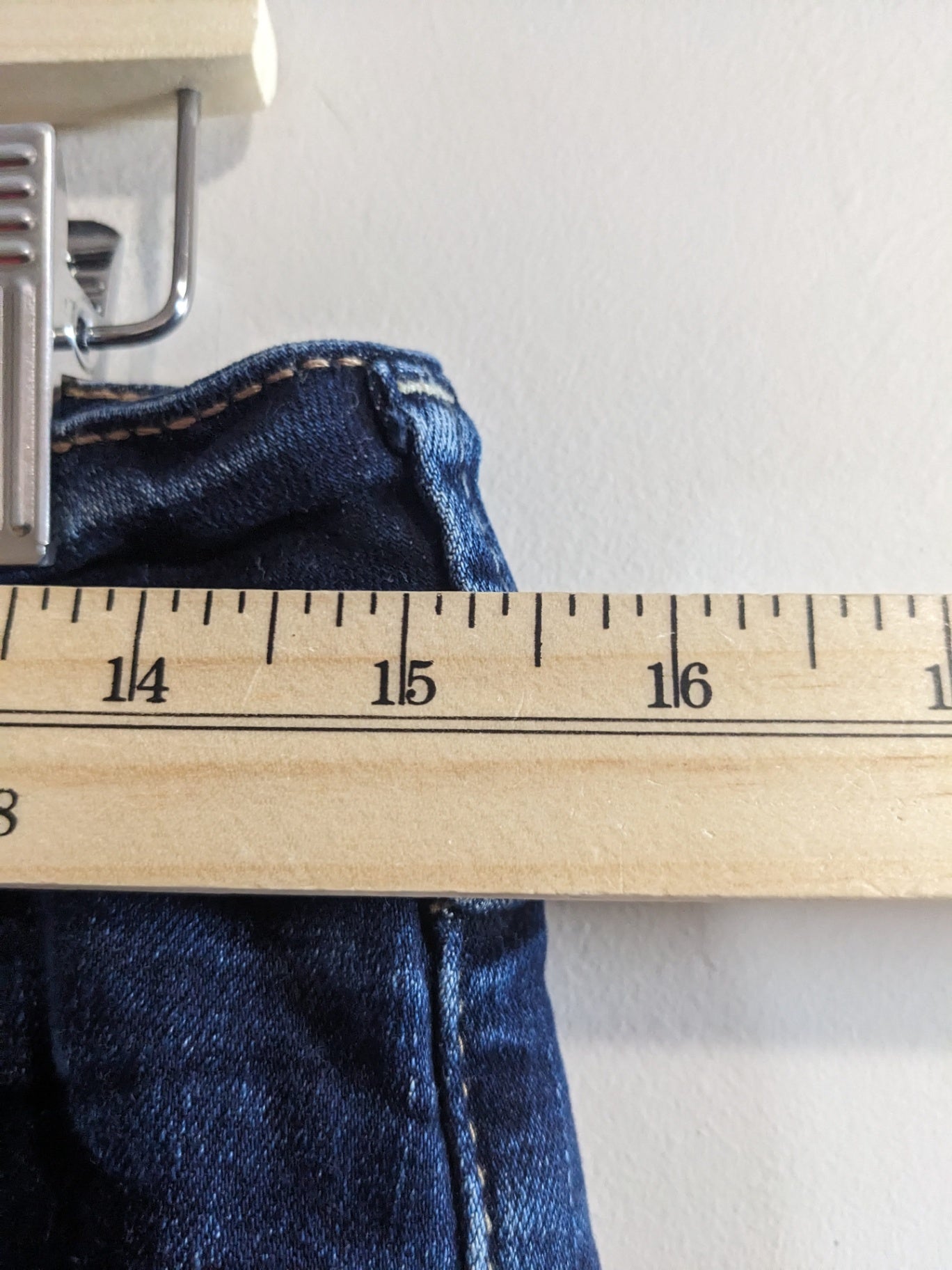 Silver Jeans Co. Suki Capri Denim Jeans - sz 29
