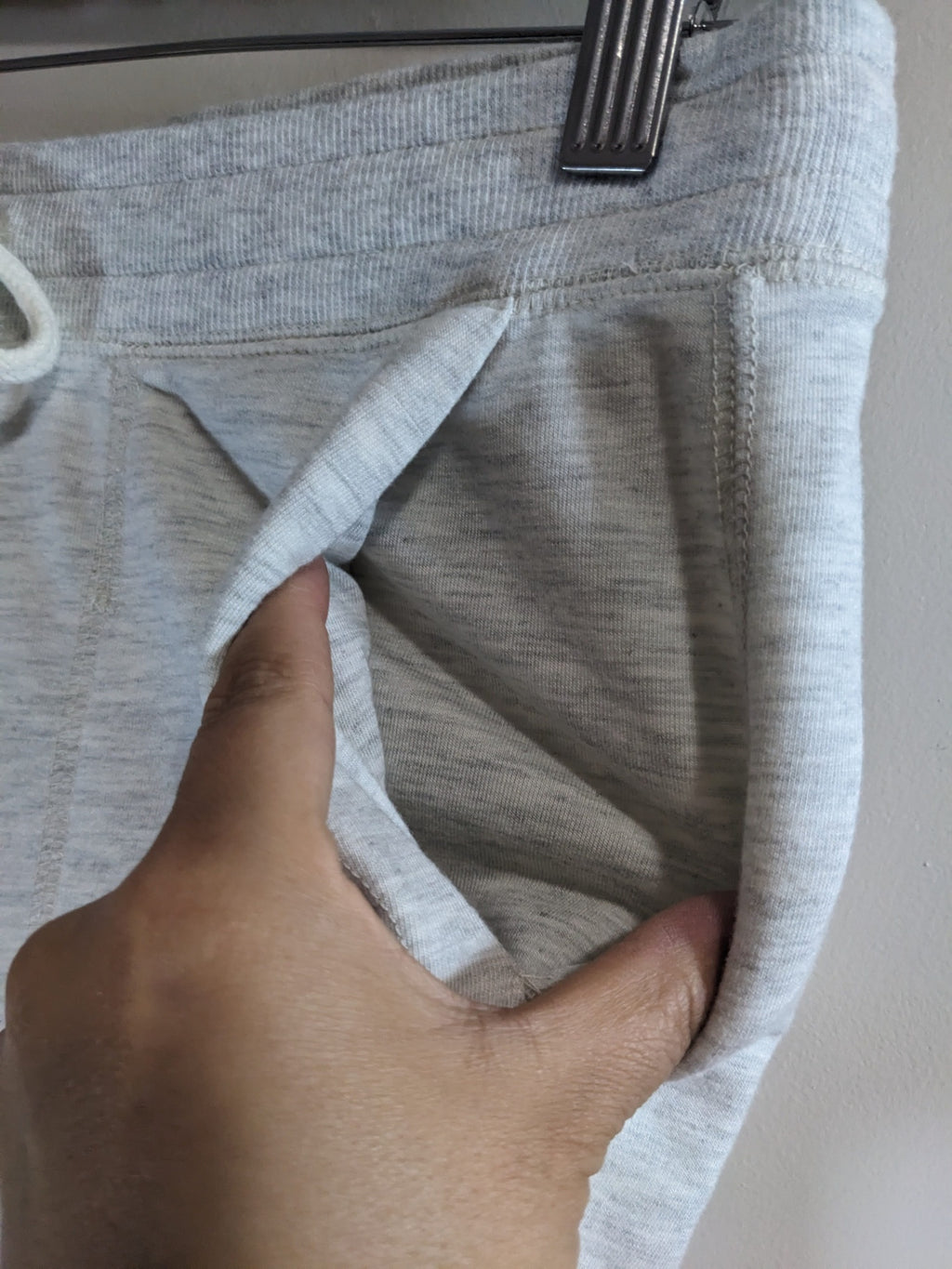 Roots Capri Sweat Joggers - M