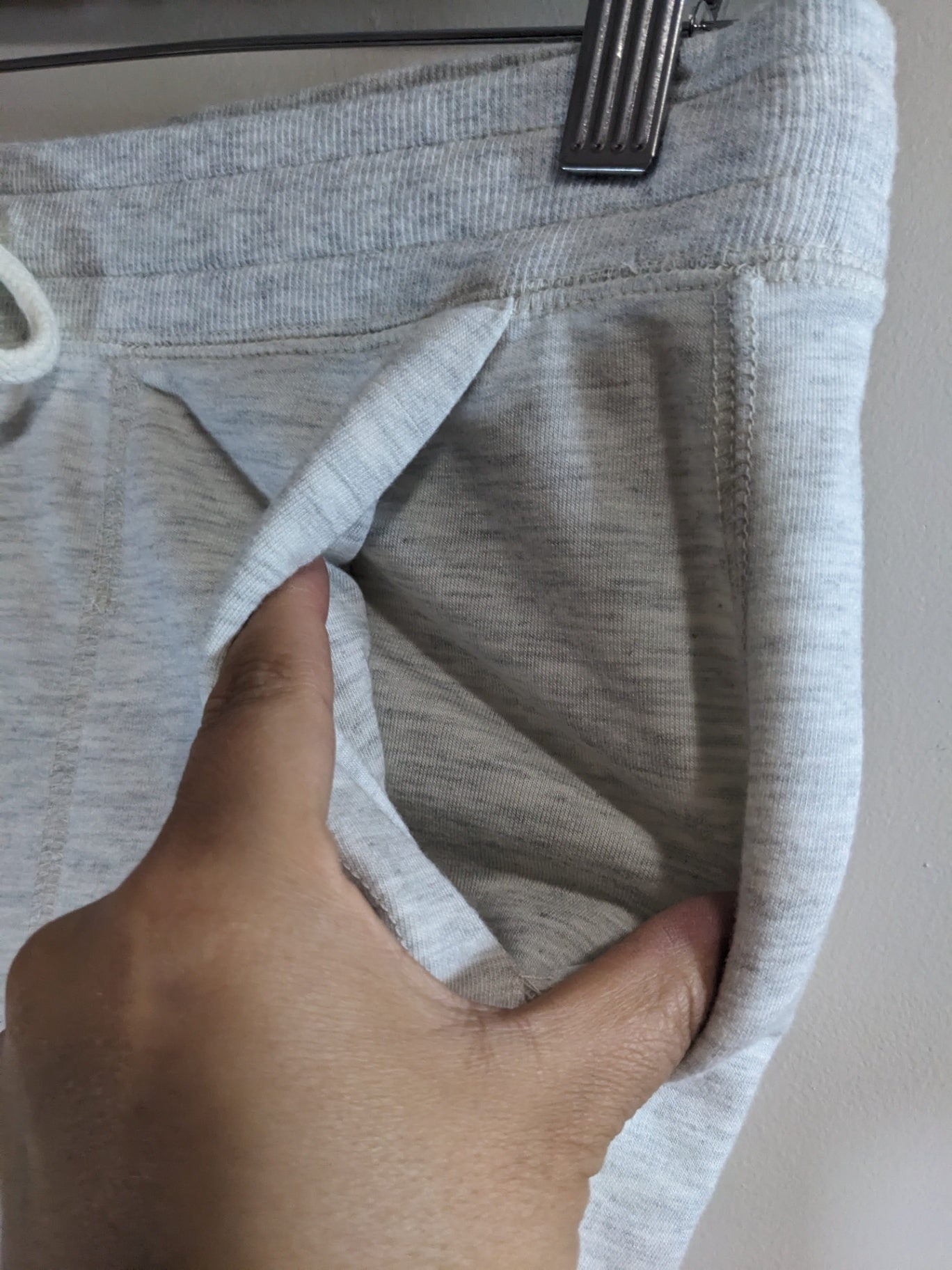 Roots Capri Sweat Joggers - M