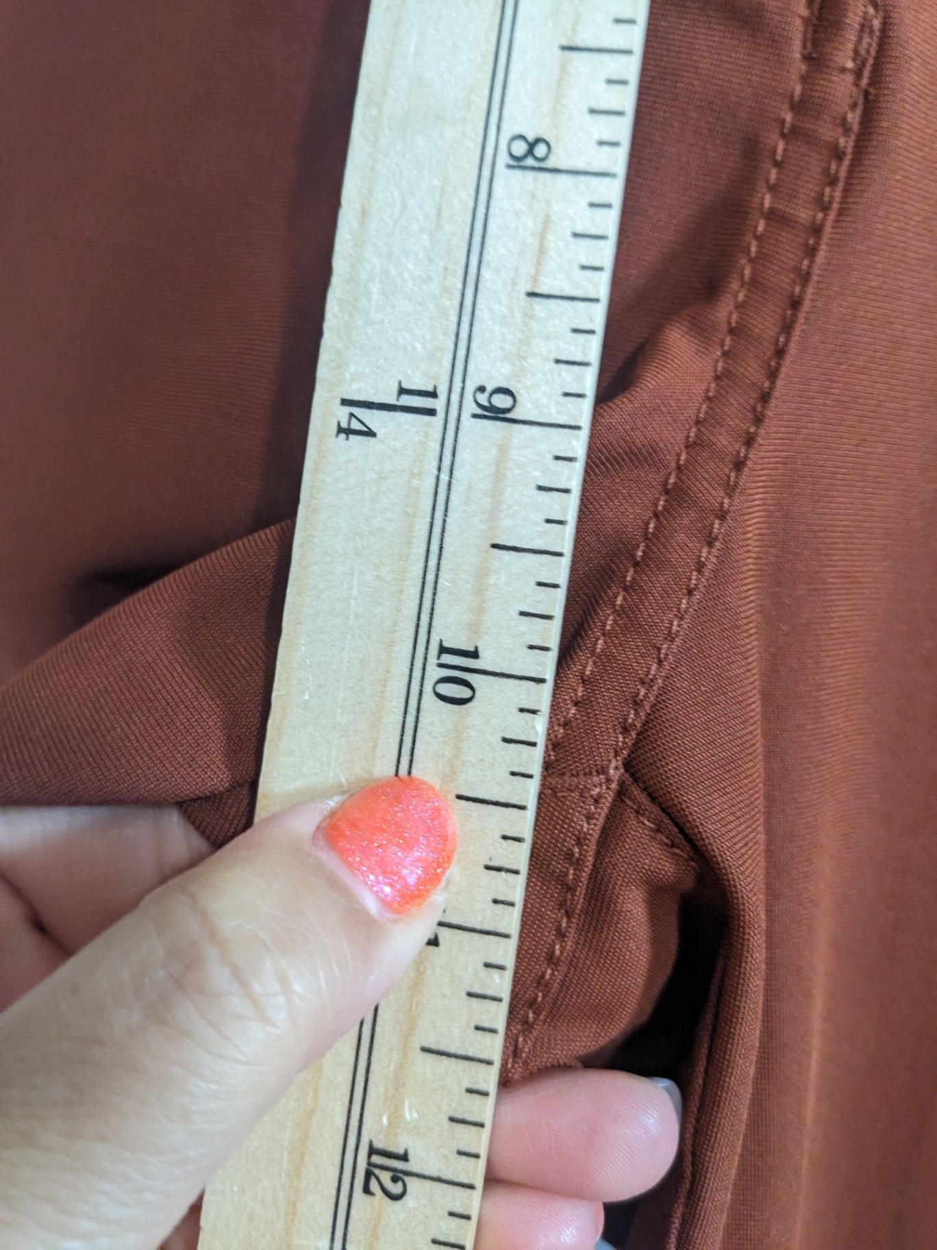 Lululemon Rust Pants - sz 6