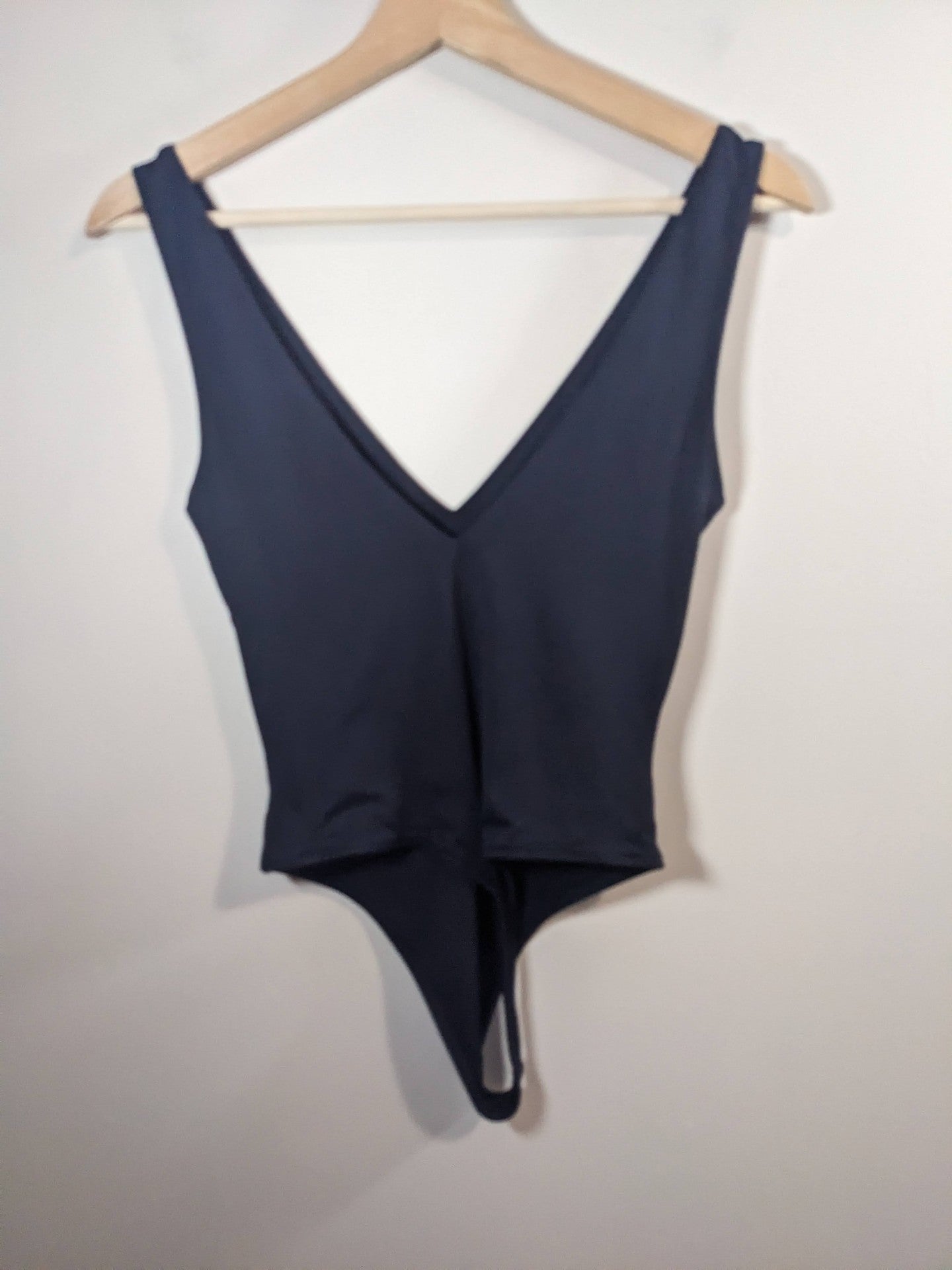 BABATON Black V-neck Bodysuit - S
