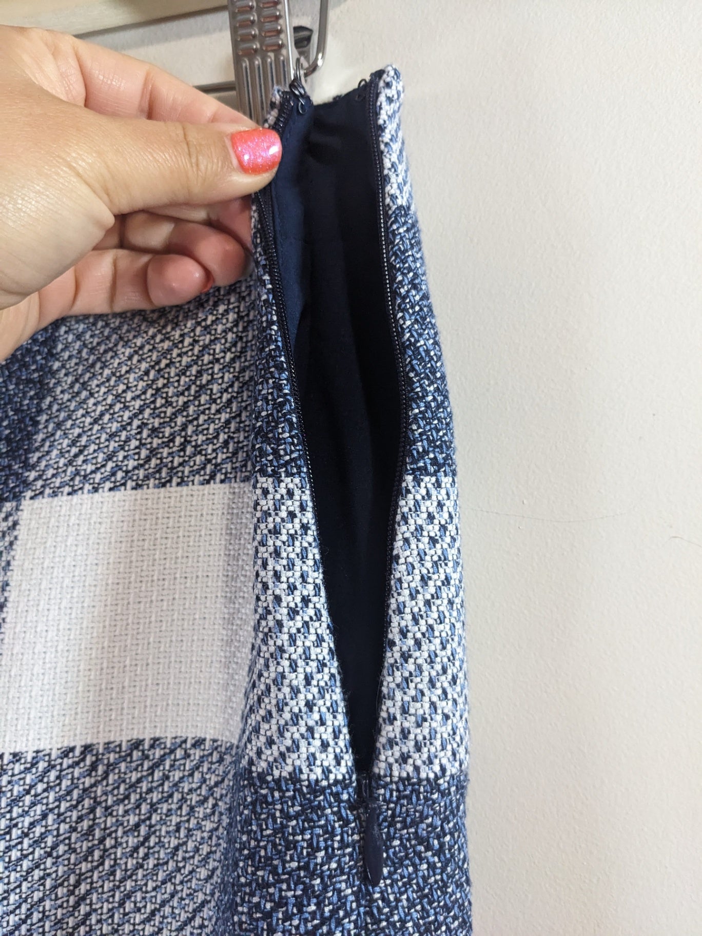 Banana Republic Blue Checkered Pencil Skirt - sz 4
