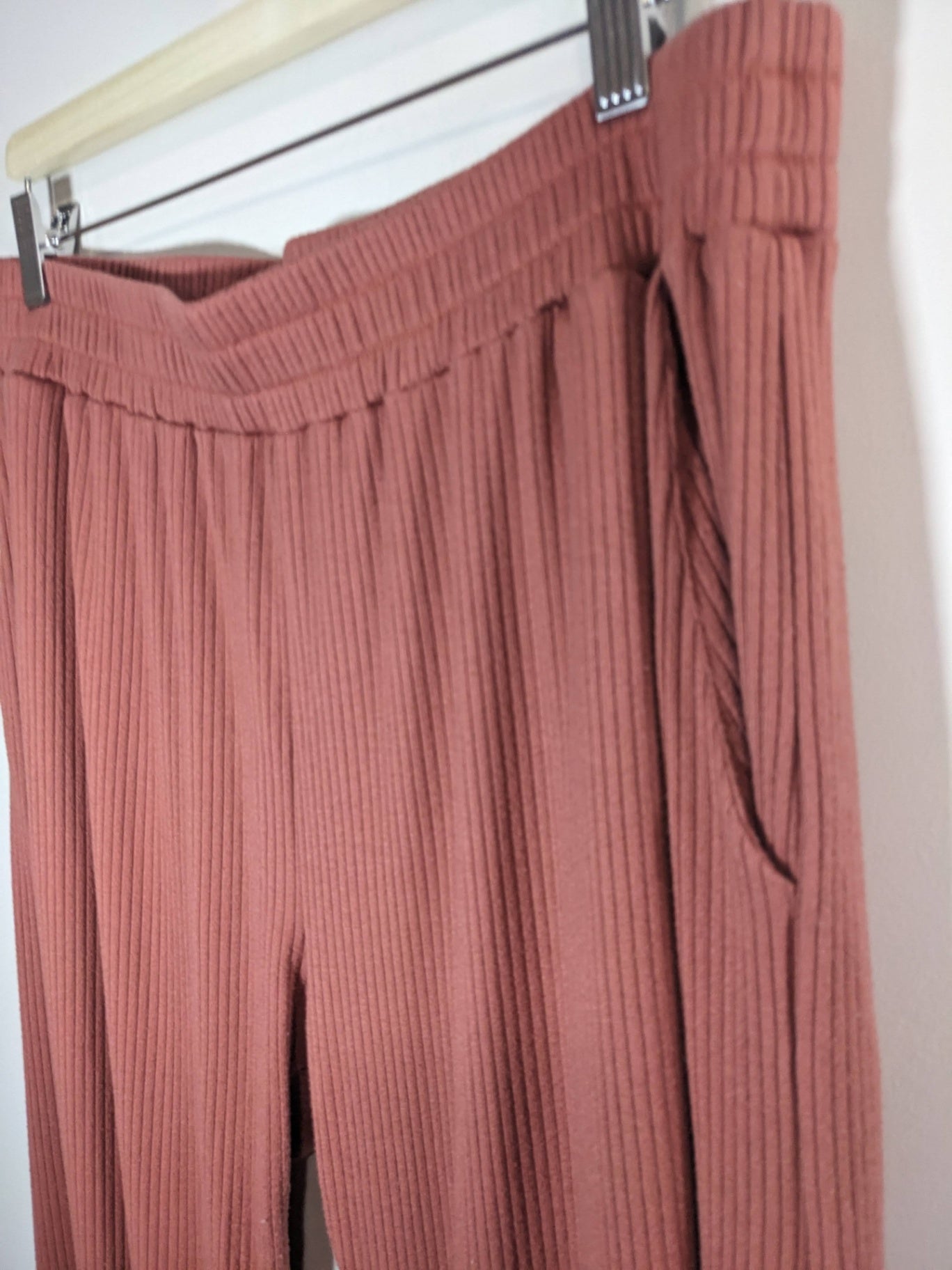 Smash + Tess Loungewear Pants - L