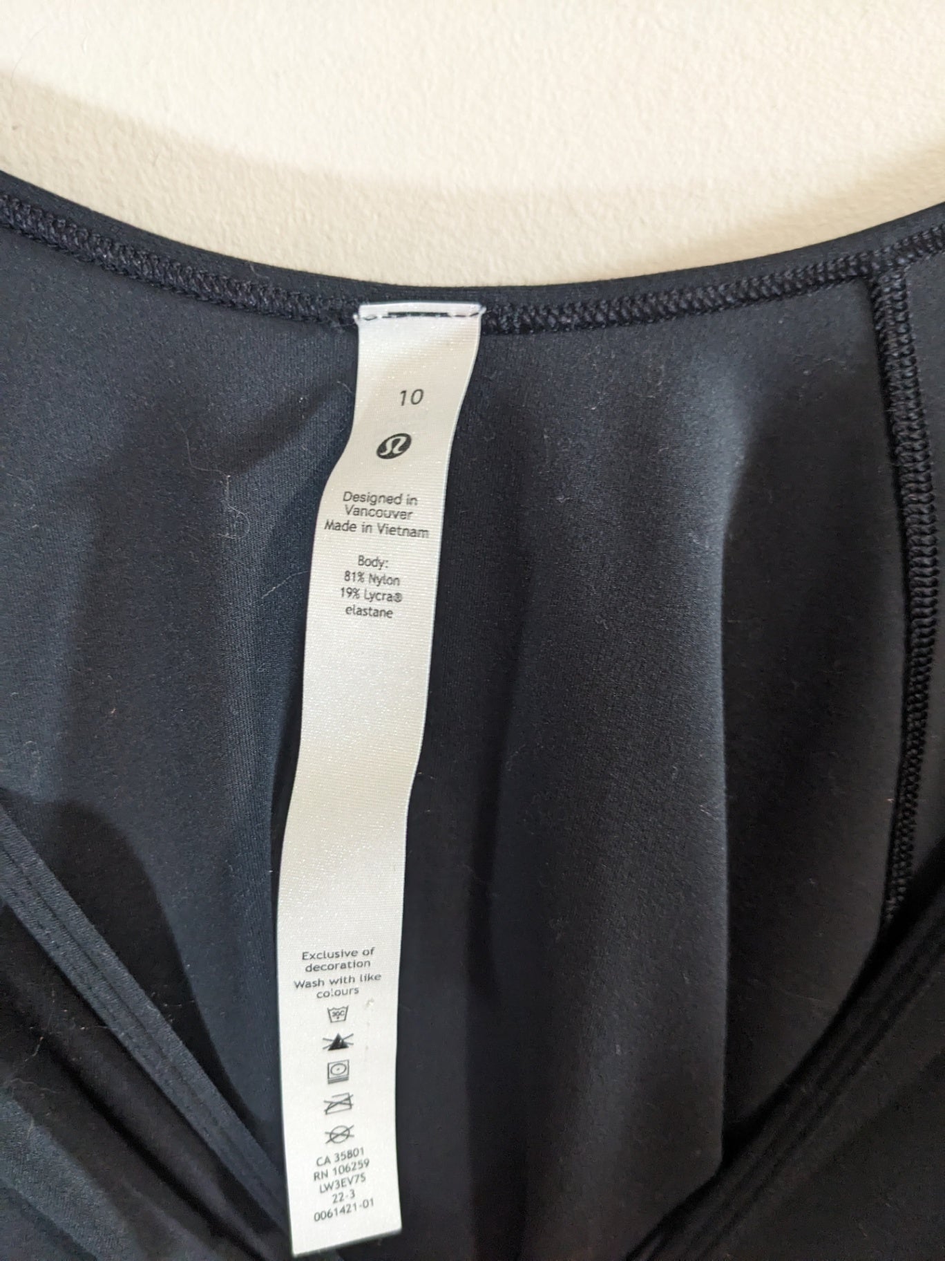 Lululemon Long Sleeve Crop - sz 10