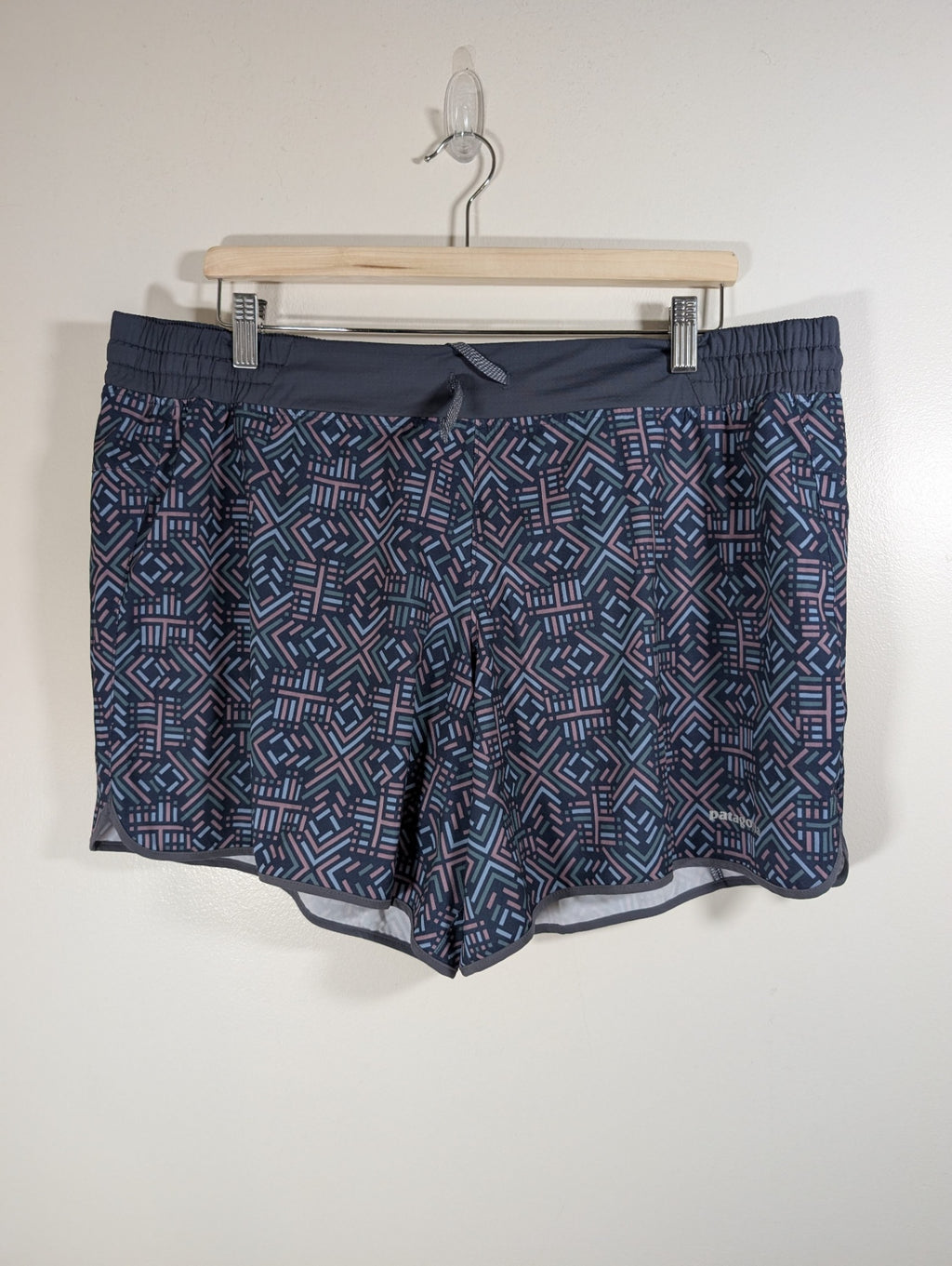Patagonia shorts - XL