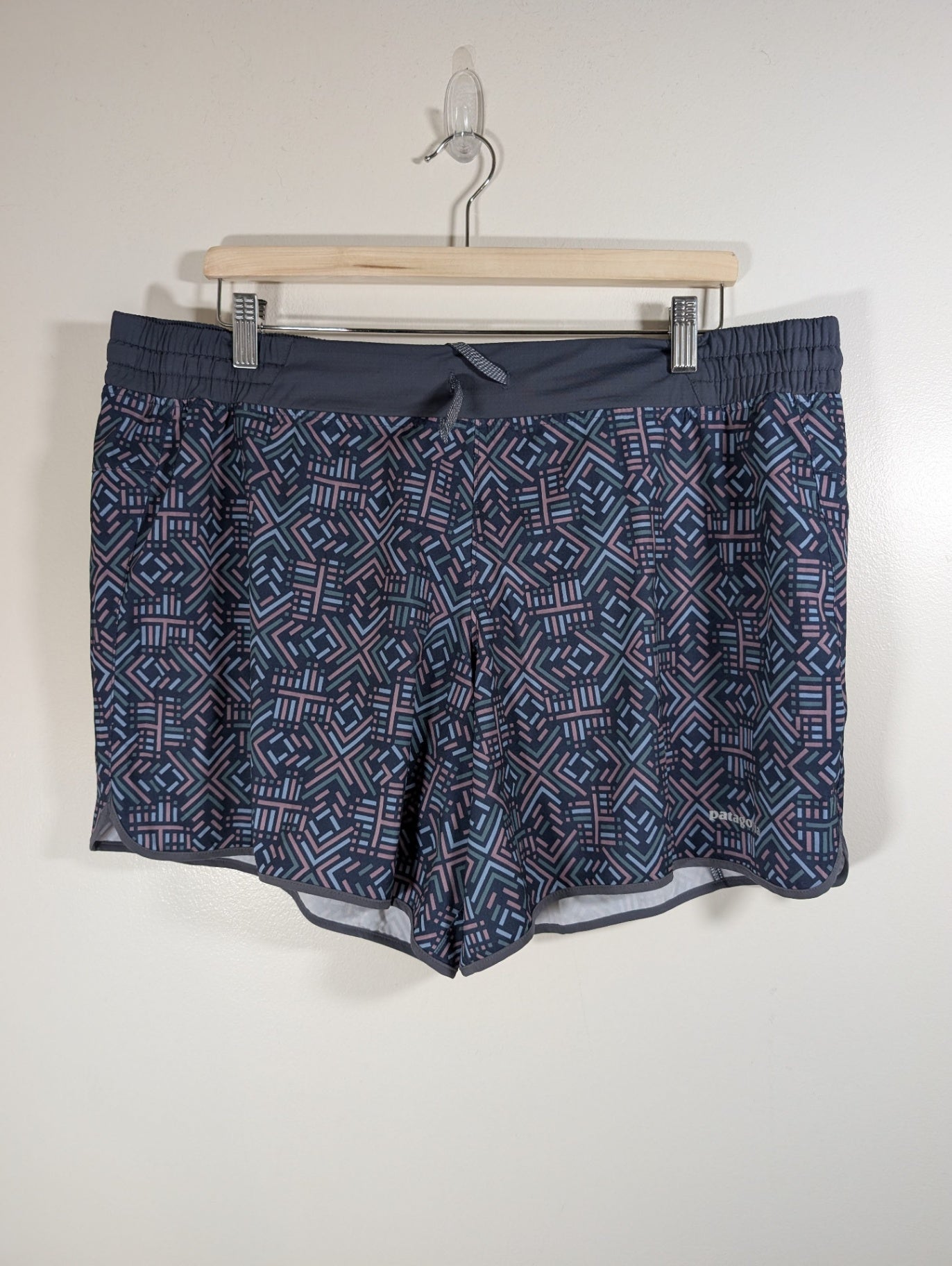 Patagonia shorts - XL