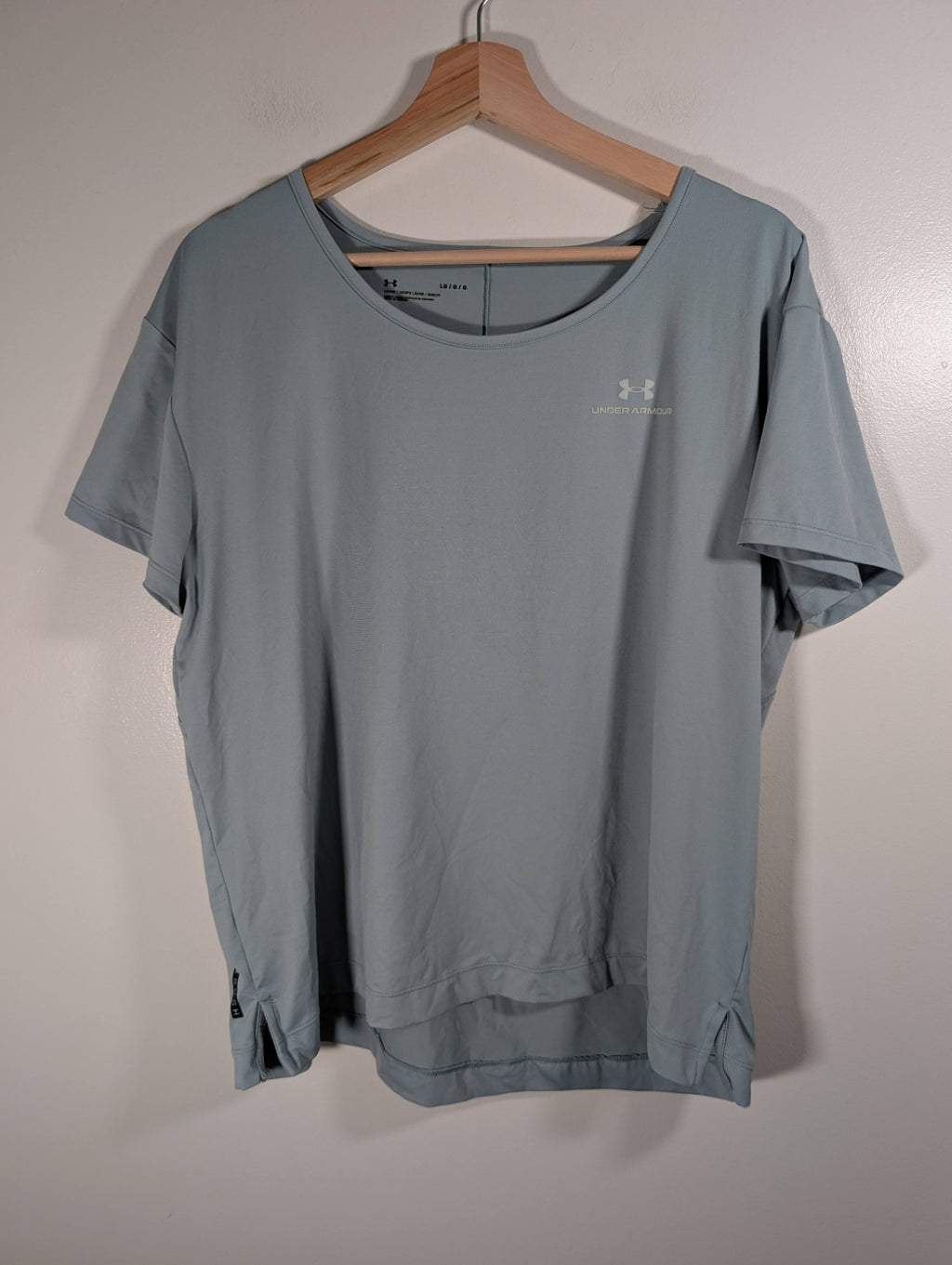 Under Armour mint athletic tee - Large