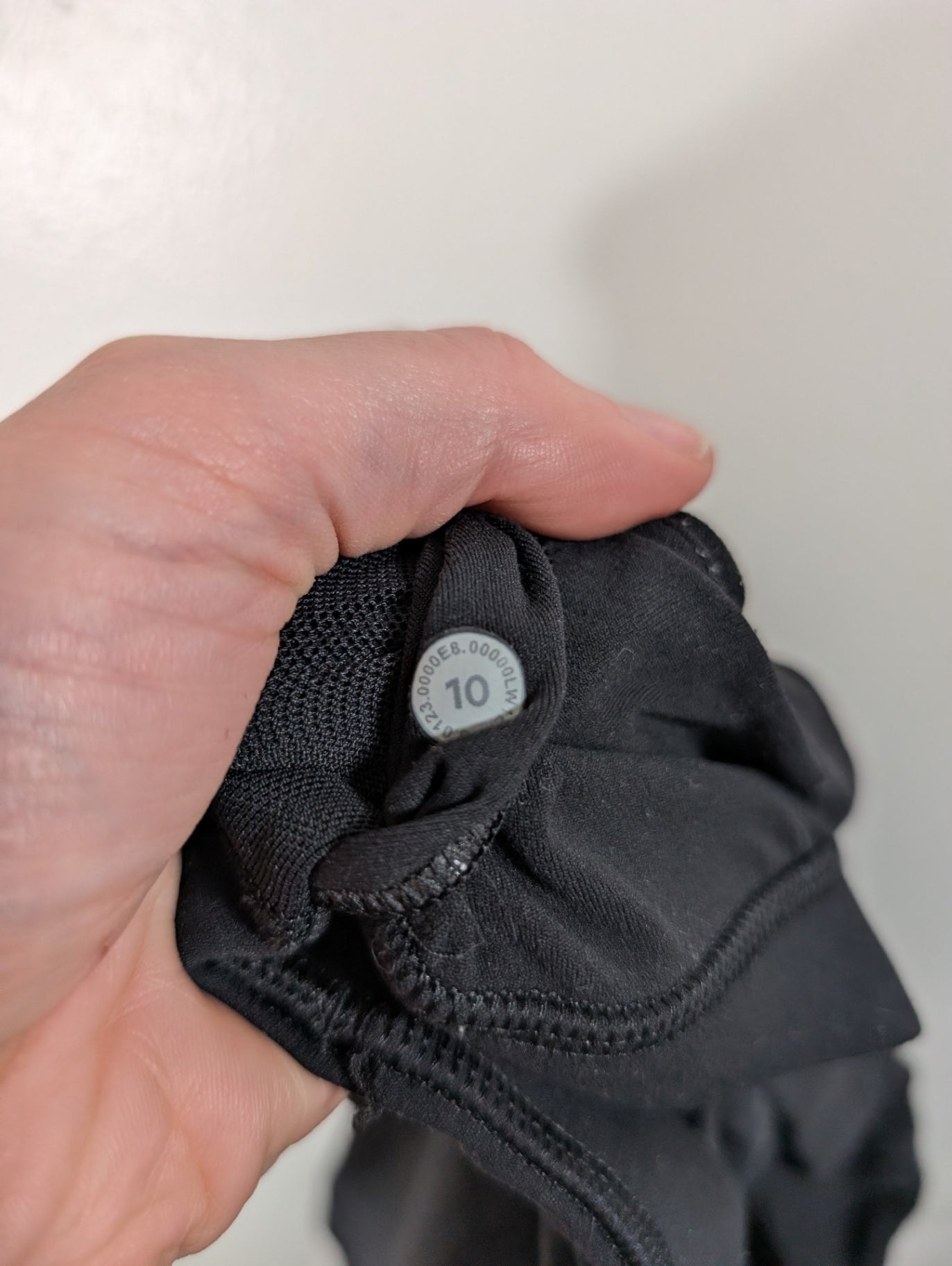 Lululemon black tank - SZ 10