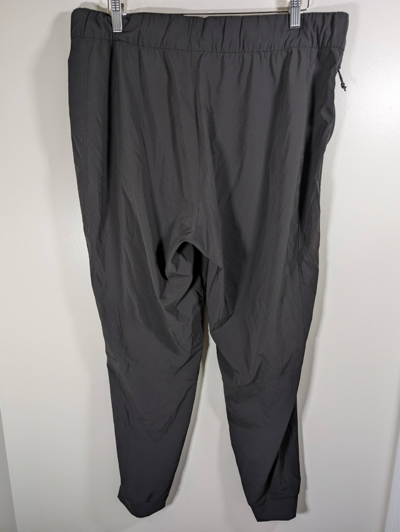 Patagonia black joggers - 2XL