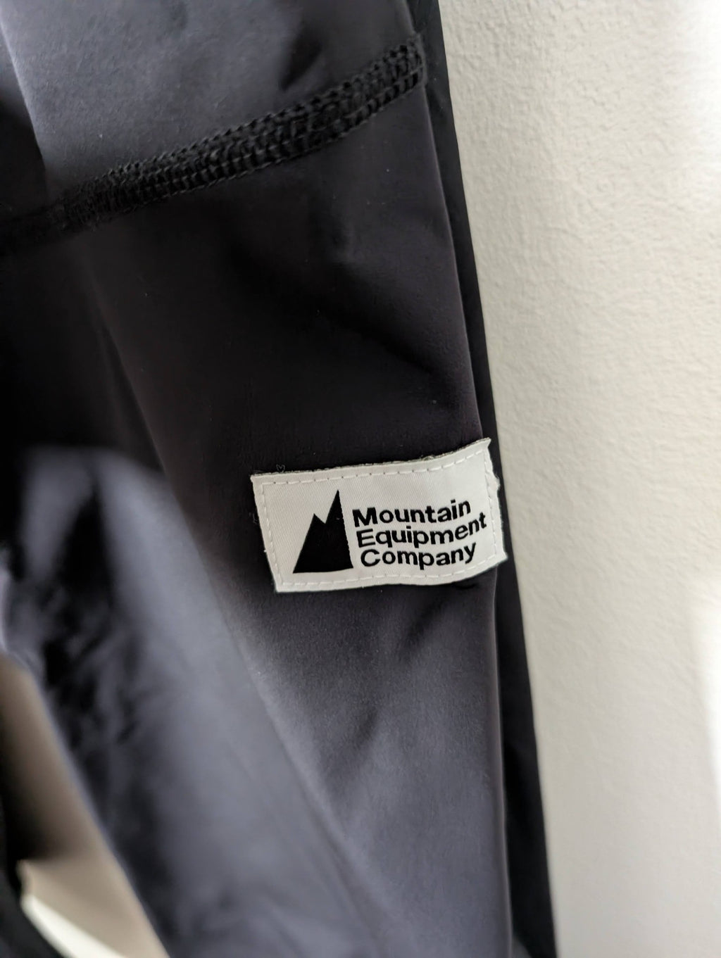 MEC waterproof pants- 2XL