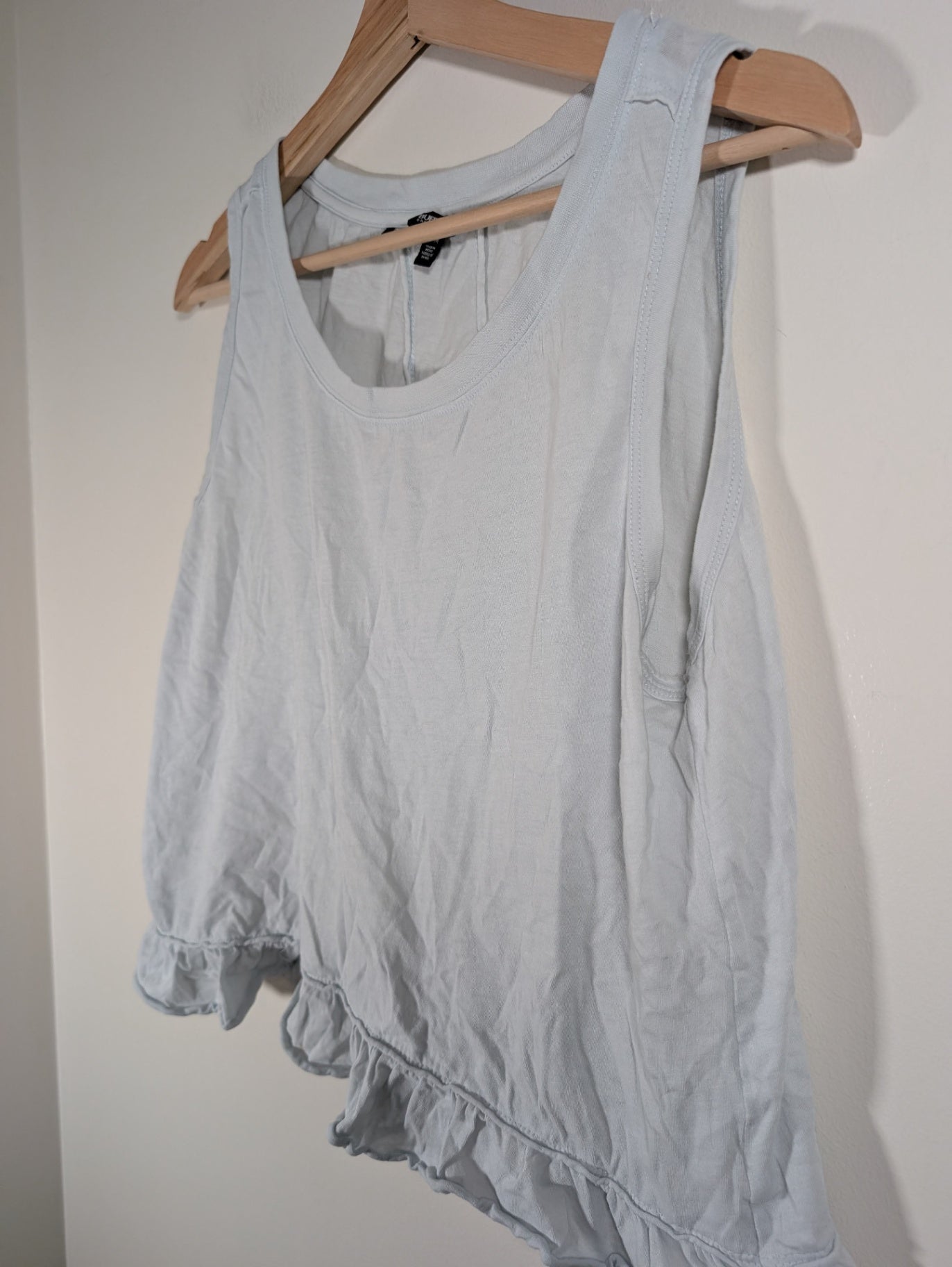 Buffalo ruffle tank - Medium