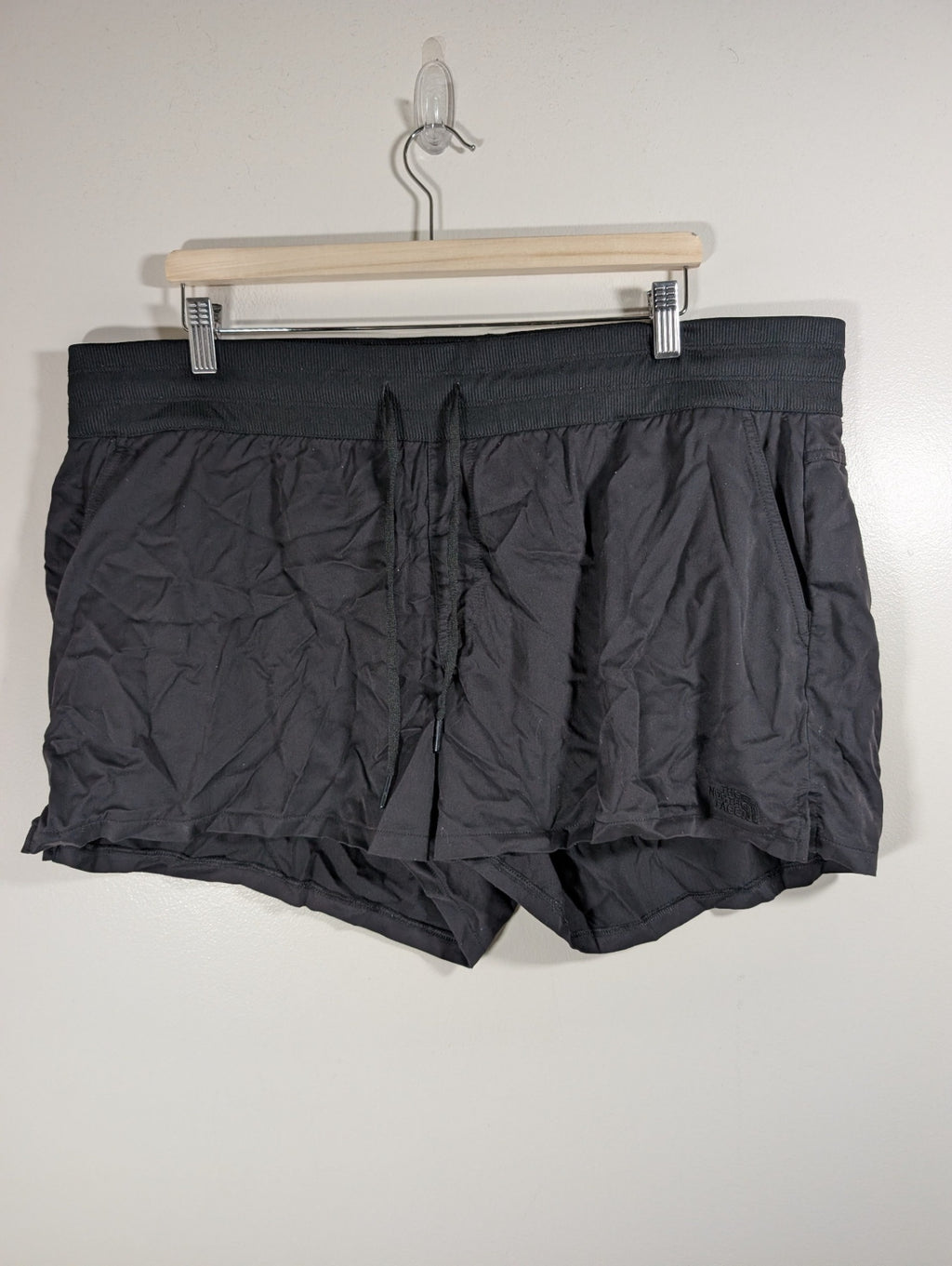 The North Face black shorts - 2XL
