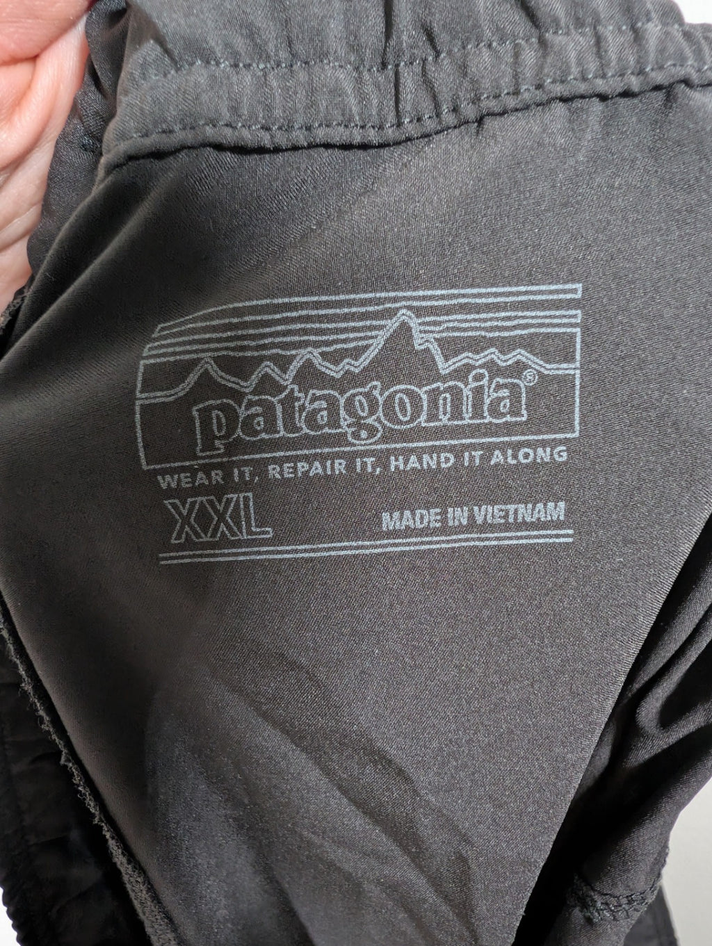 Patagonia black joggers - 2XL