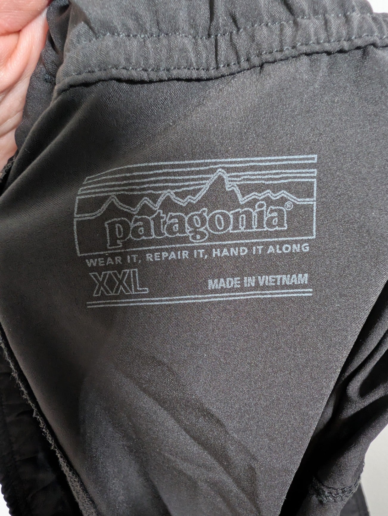 Patagonia black joggers - 2XL