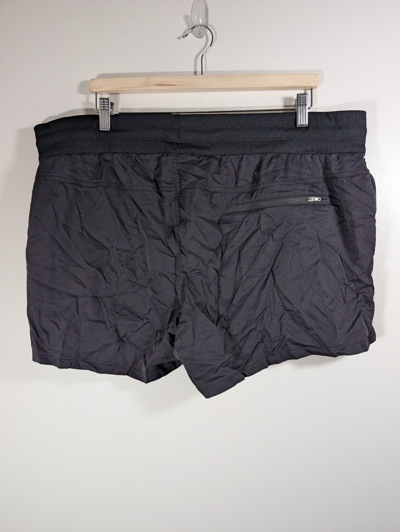 The North Face black shorts - 2XL