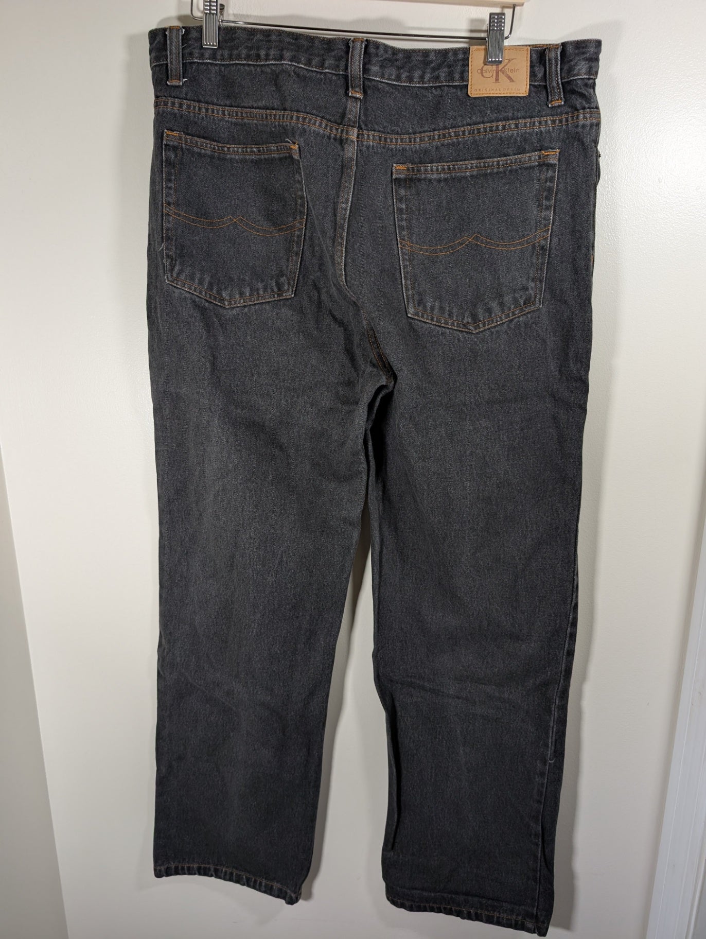 Calvin Klein Jeans - appears SZ 40