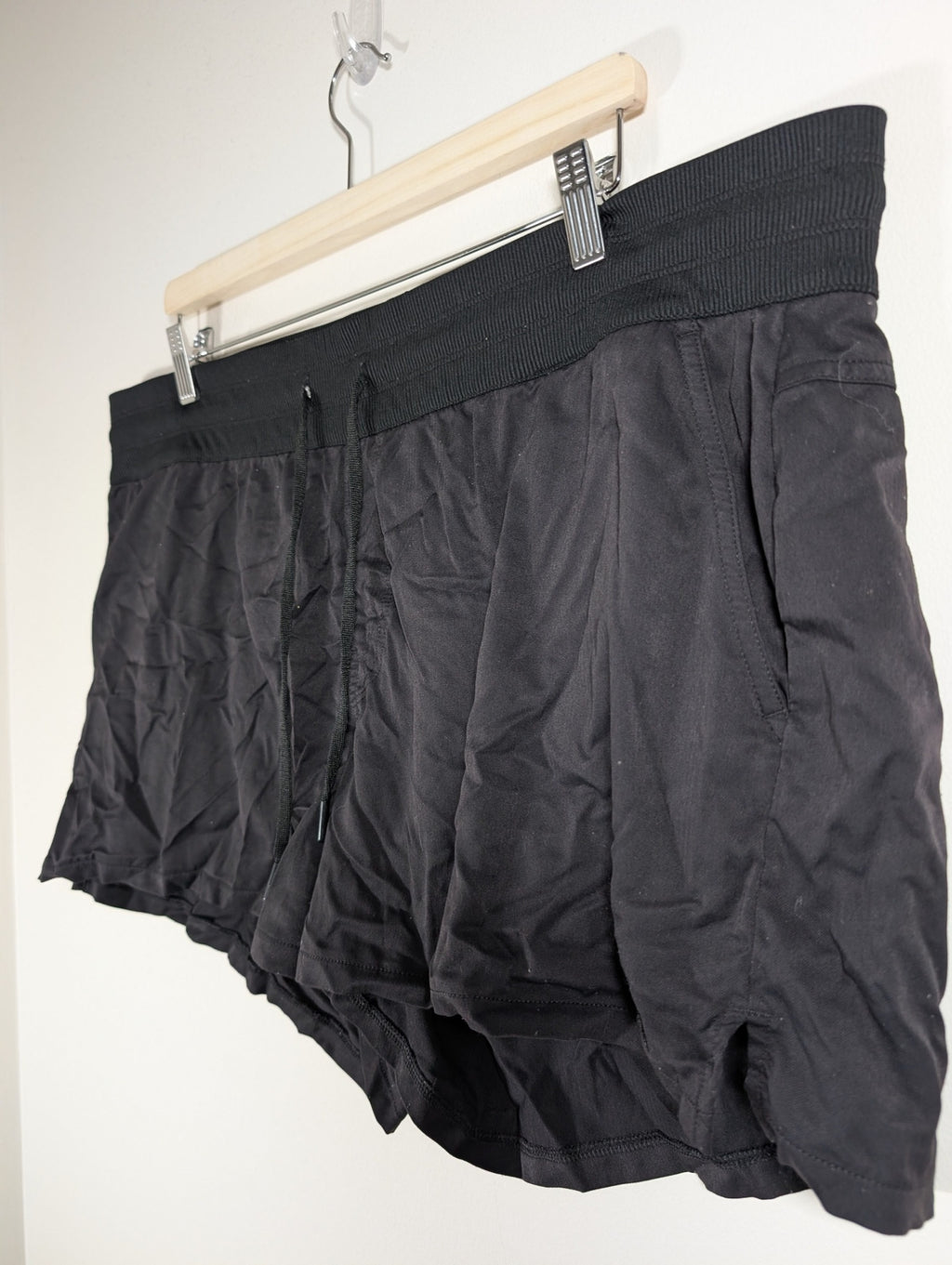 The North Face black shorts - 2XL