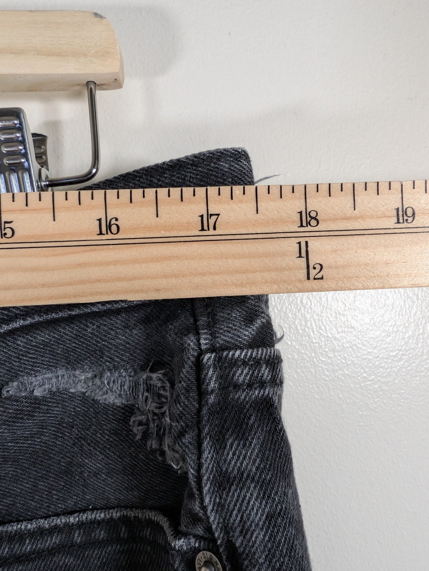 Old Navy black distressed shorts - 14