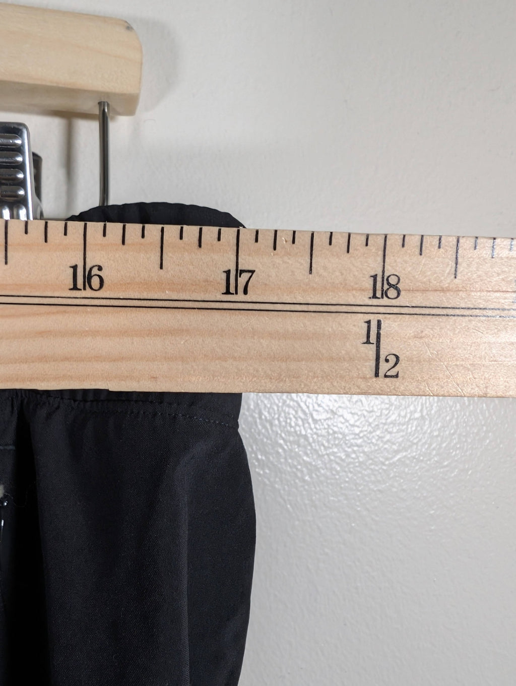 Lululemon black wide leg pant- 14