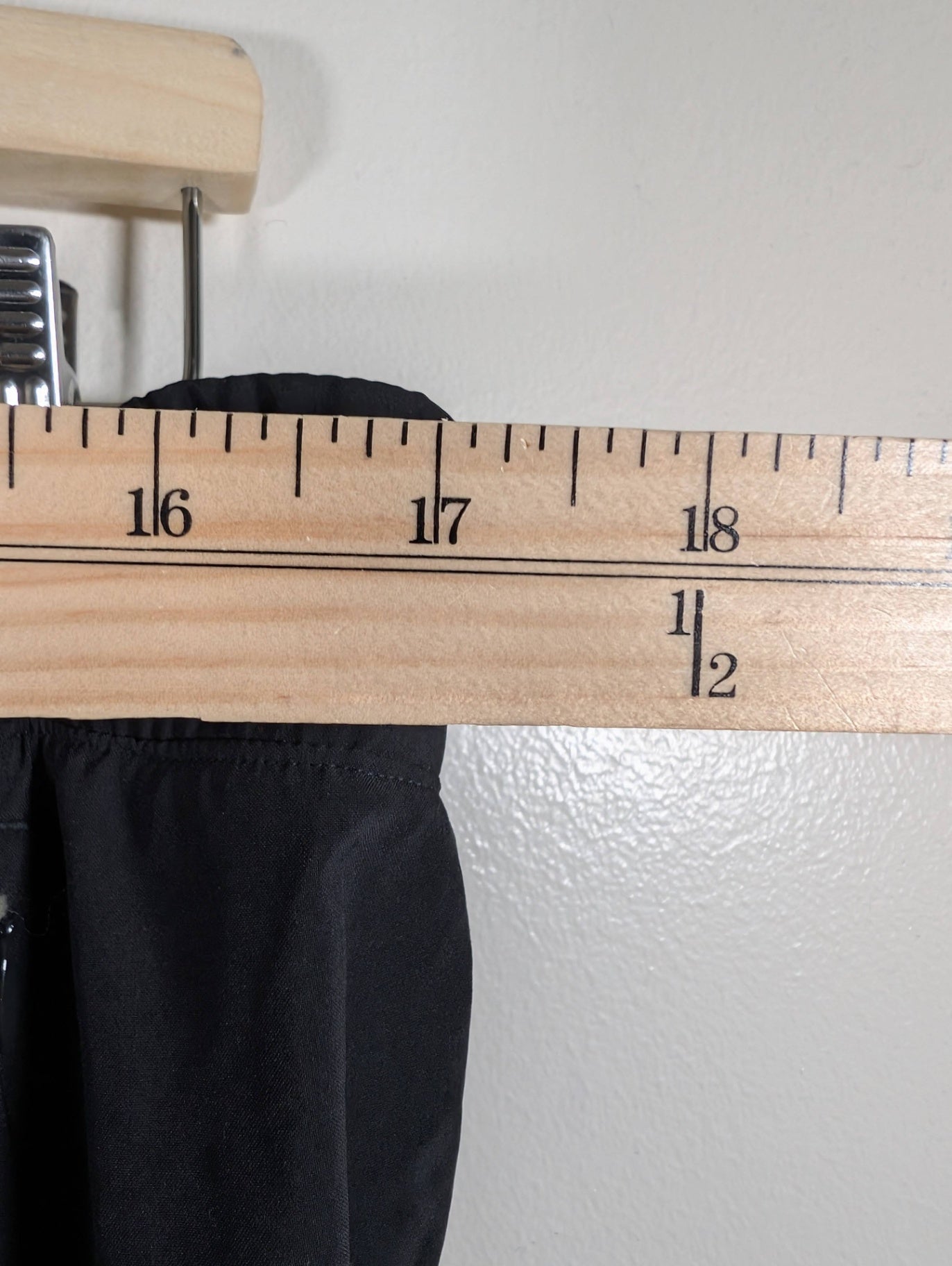 Lululemon black wide leg pant- 14