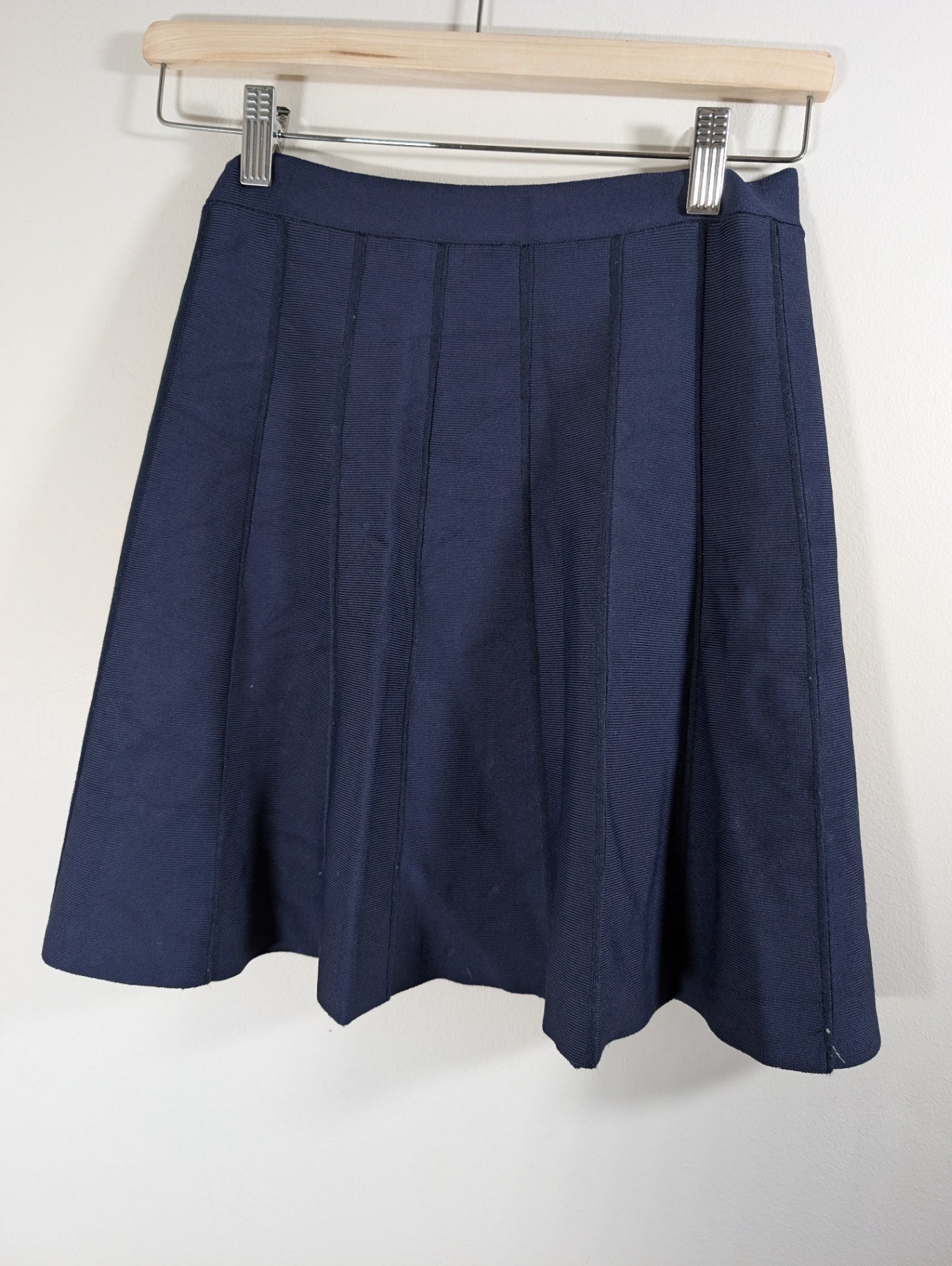 BCBG navy skirt - XS