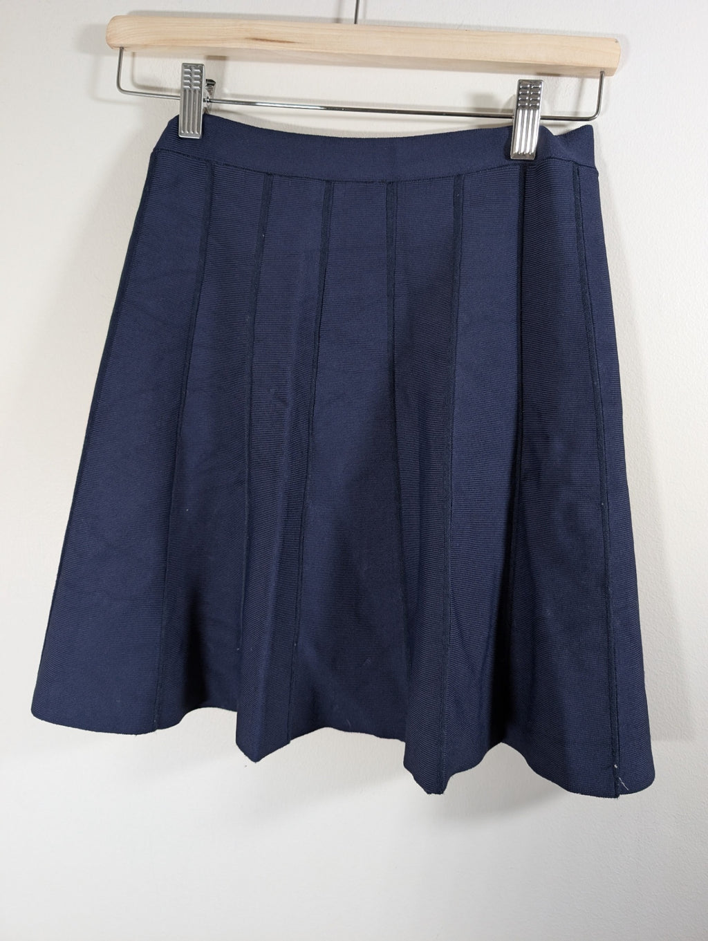 BCBG navy skirt - XS