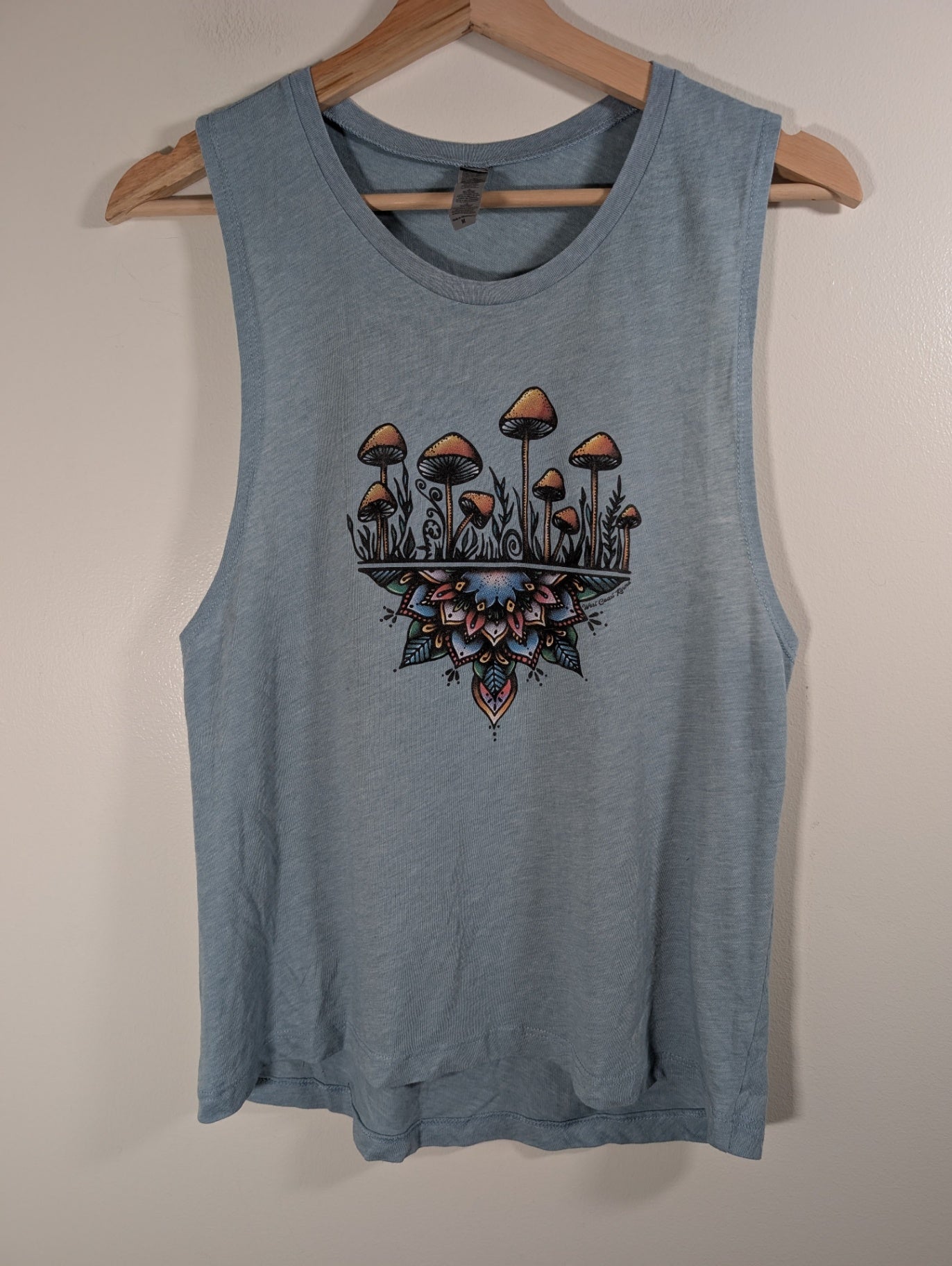 Unknown brand mushroom tank - Medium
