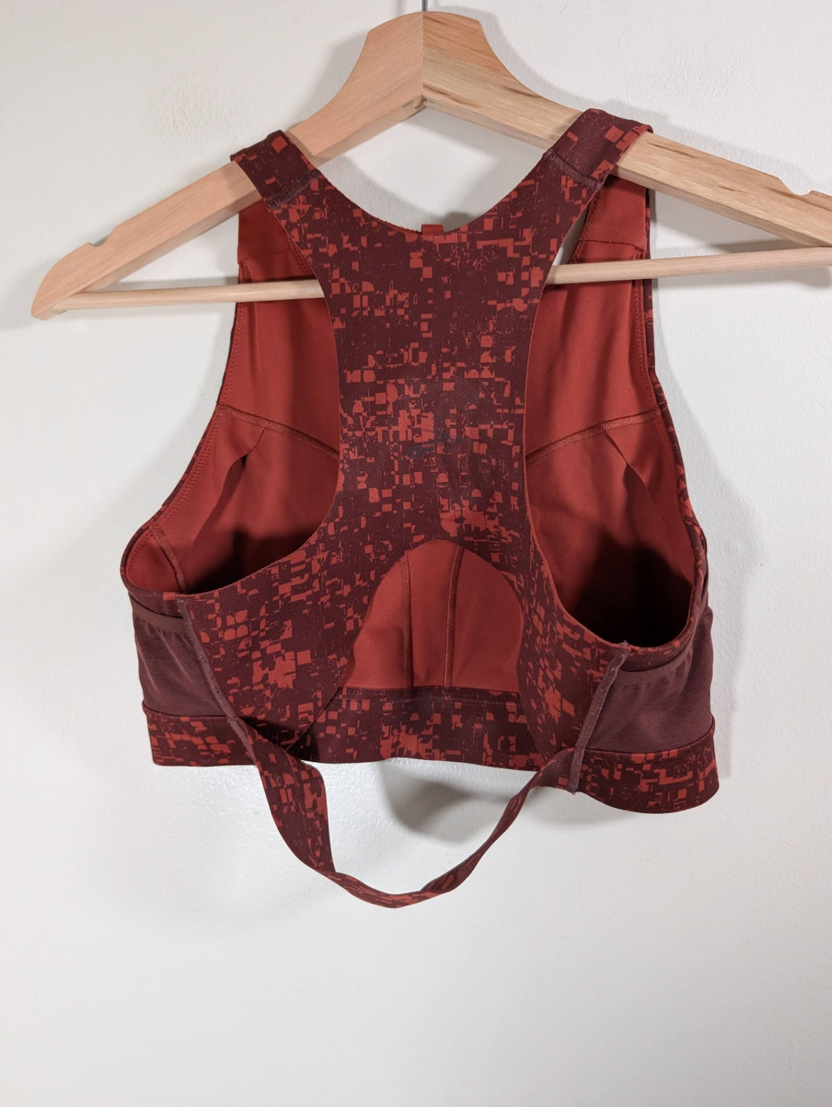 Brooks sports bra - appears small
