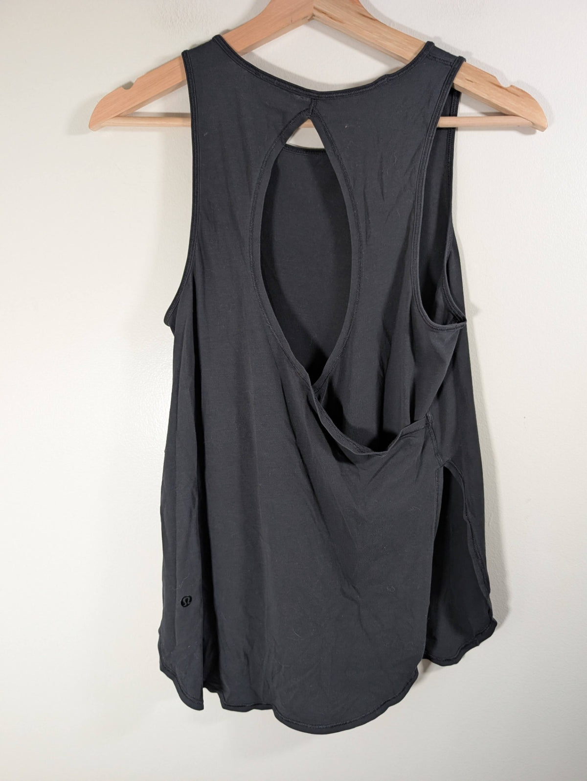 Lululemon tank - appears sz 2/4