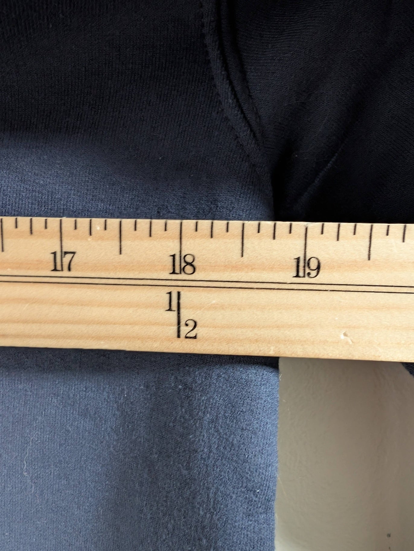 Roxy cropped hoodie- Medium