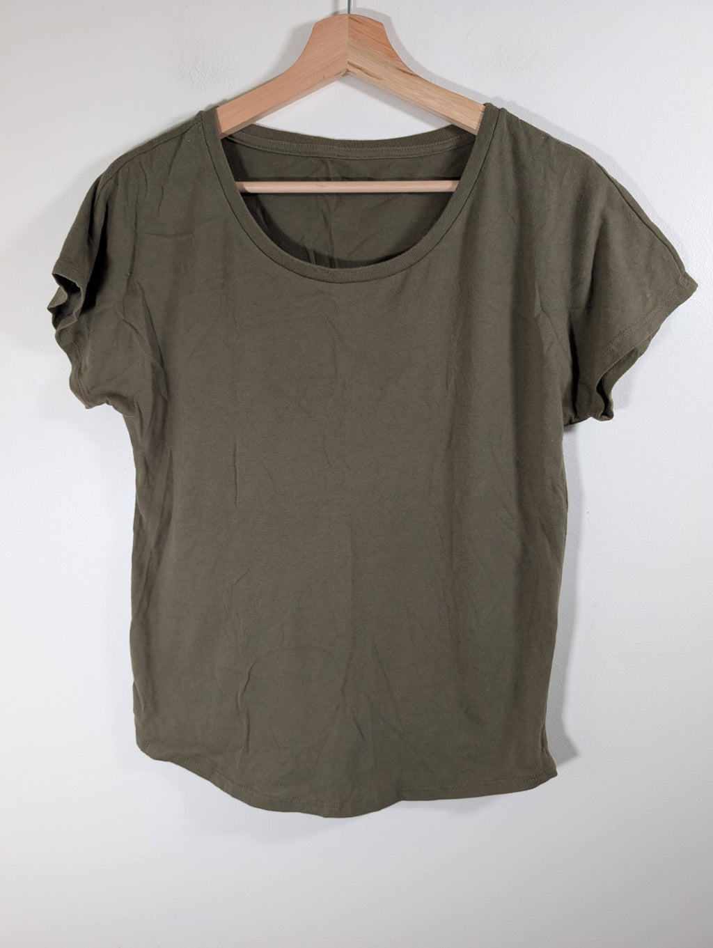 Green t-shirt - appears Small