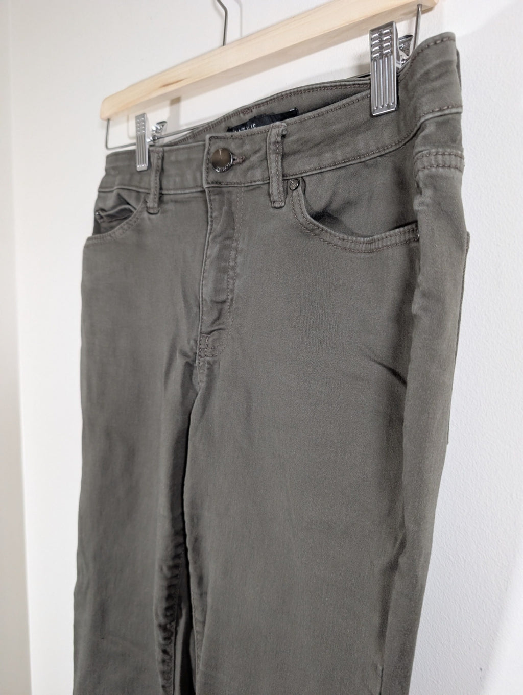 RW&Co. green Natalie jegging - Medium