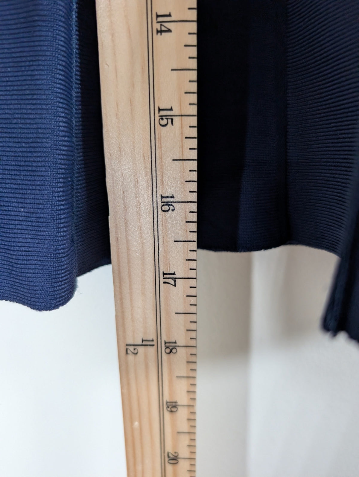 BCBG navy skirt - XS