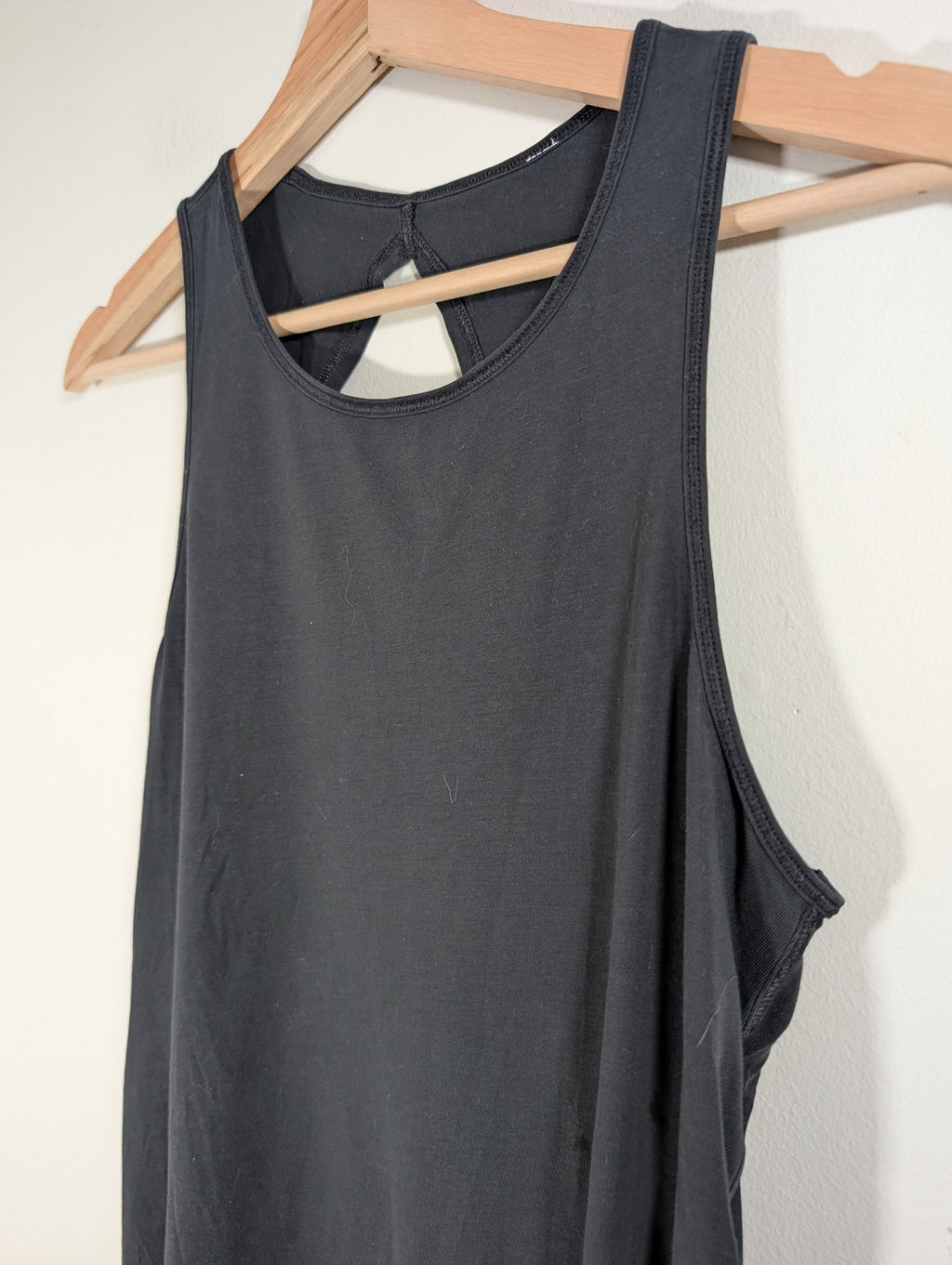 Lululemon tank - appears sz 2/4