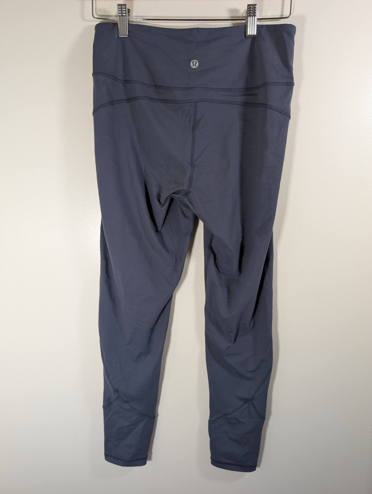 Lululemon purple leggings - appears SZ 2/4