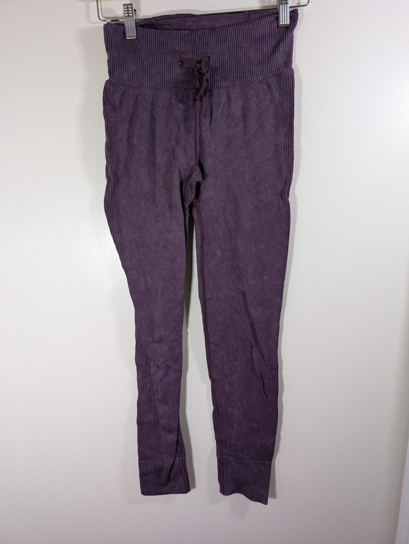 Pink Active purple leggings - Small