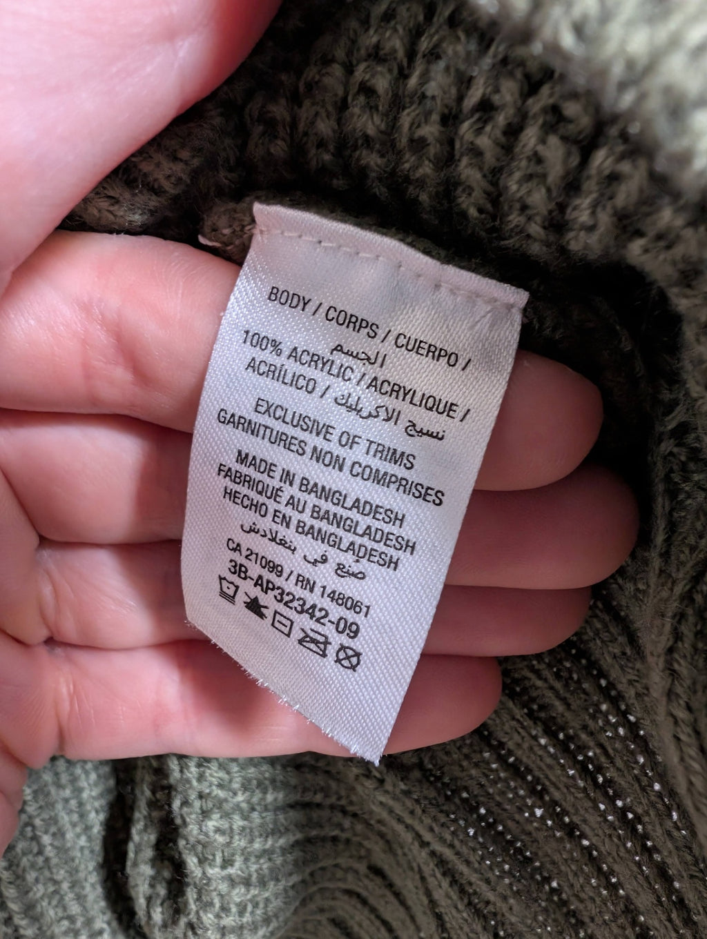Ardene green crop sweater - Small