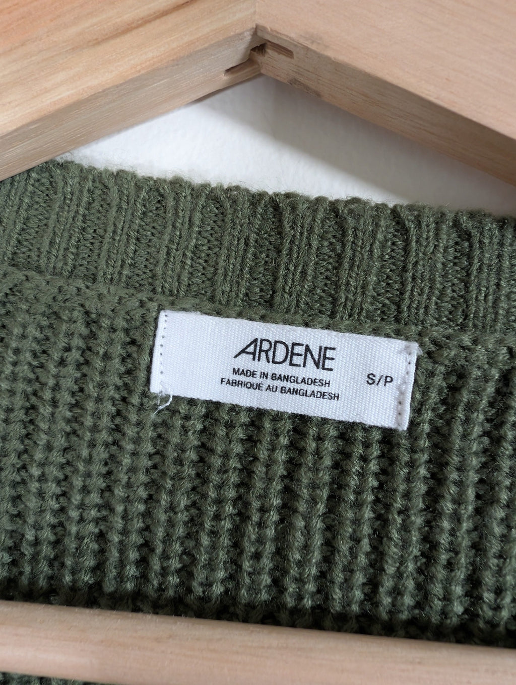 Ardene green crop sweater - Small