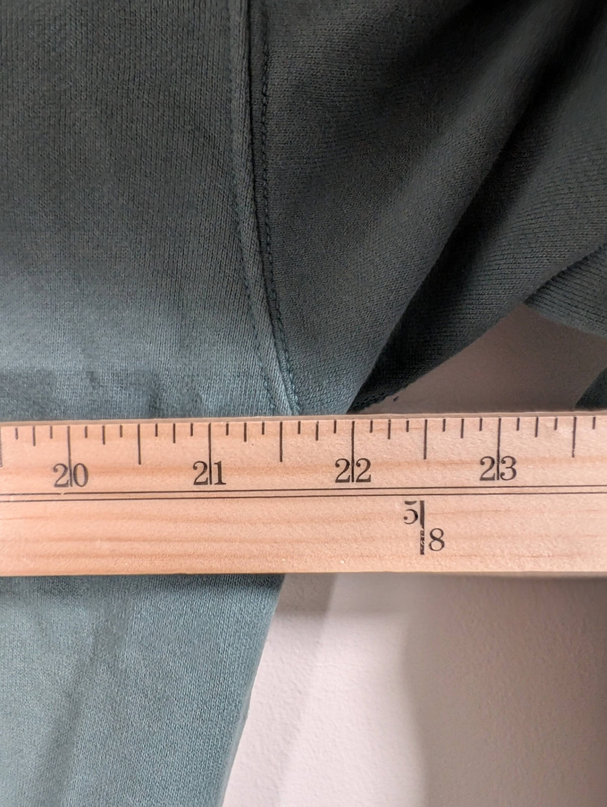 American Eagle green crewneck - XS