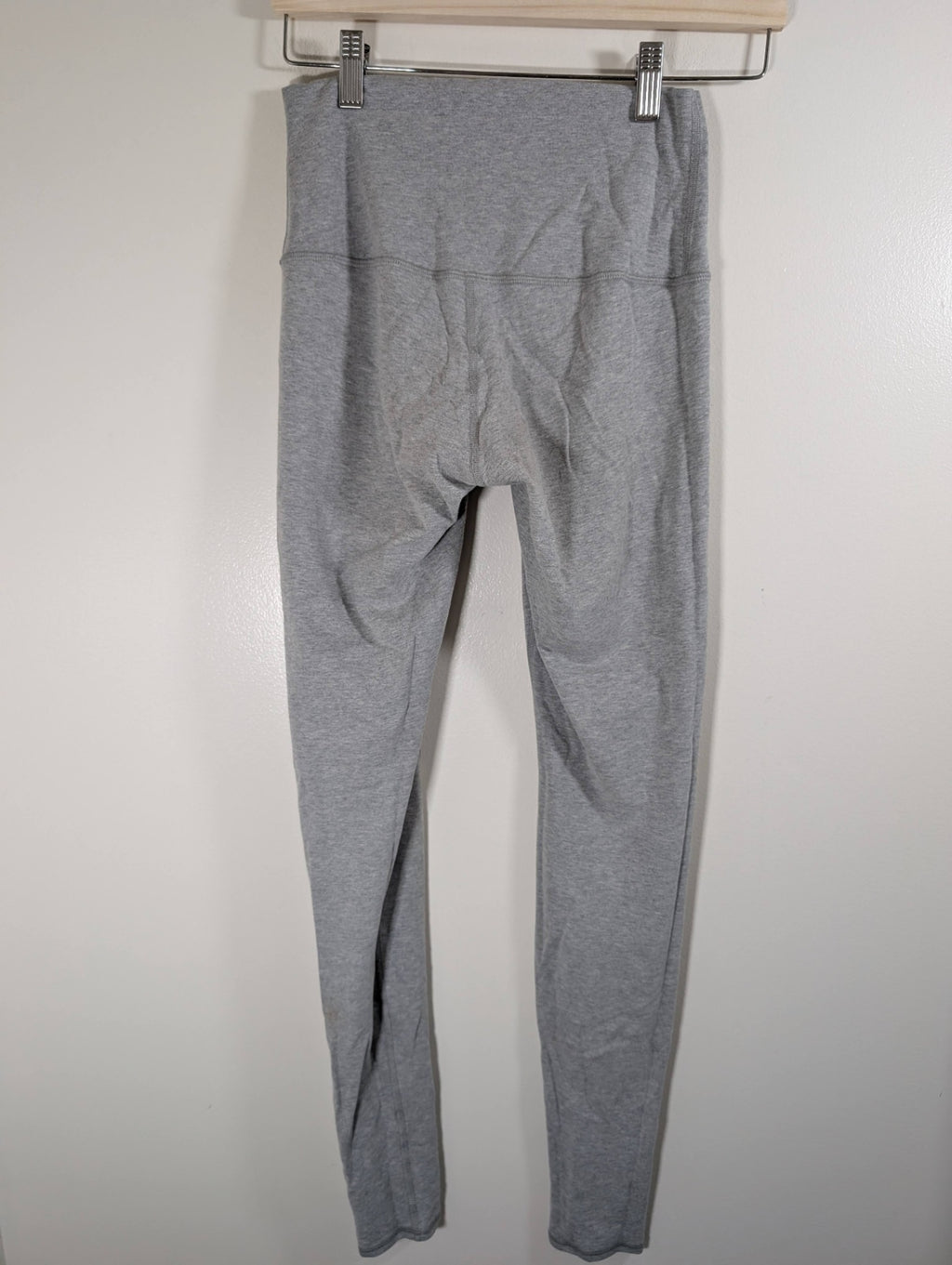 Lululemon grey leggings - appears SZ 2