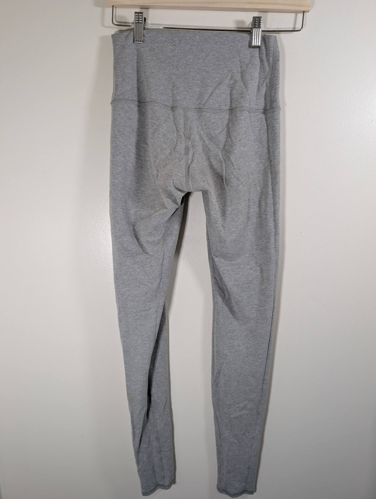 Lululemon grey leggings - appears SZ 2