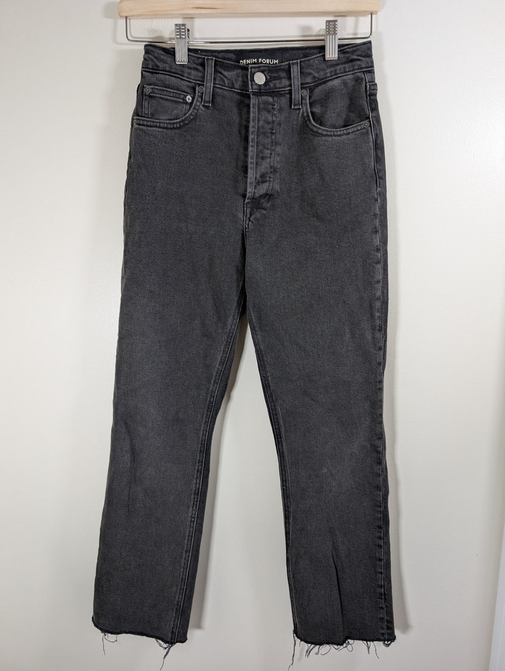 Denim Forum the arlo high rise straight black jeans - SZ 28