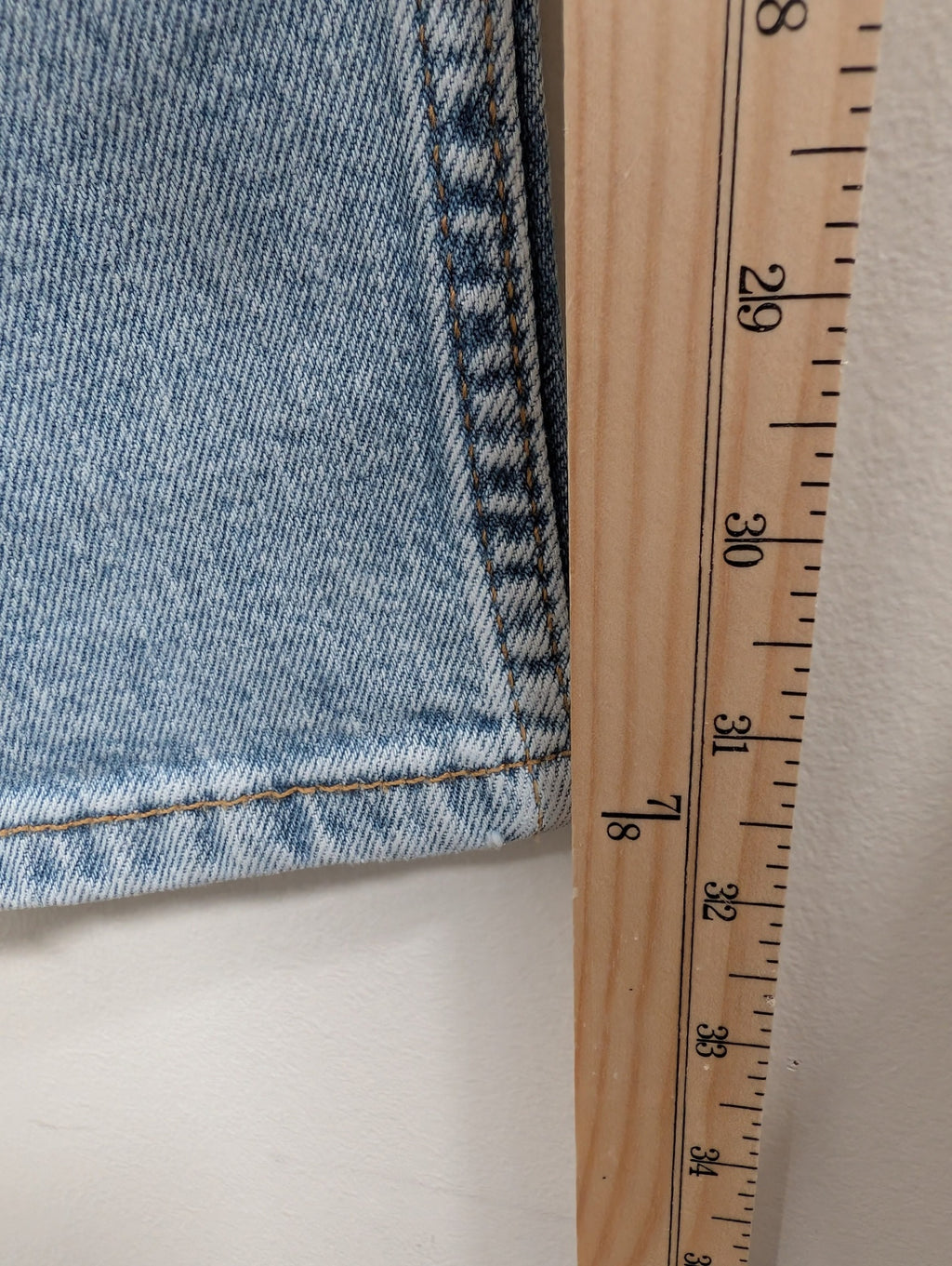NWT Levi's 512 slim taper - SZ 34