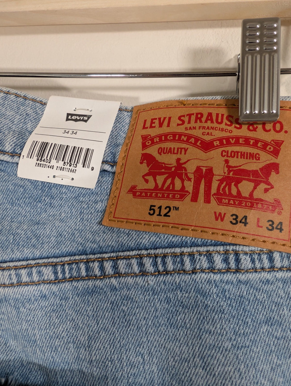 NWT Levi's 512 slim taper - SZ 34