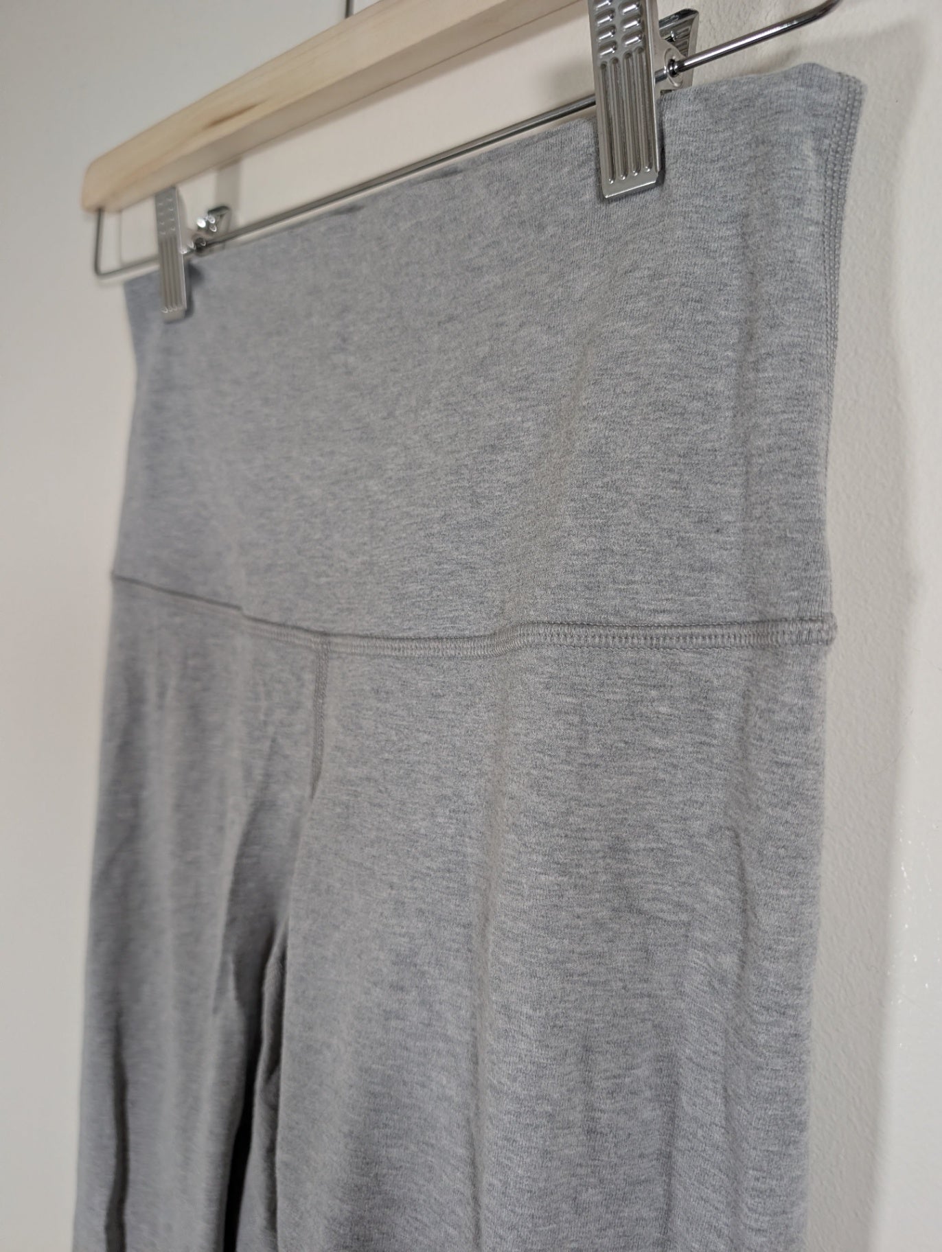 Lululemon grey leggings - appears SZ 2