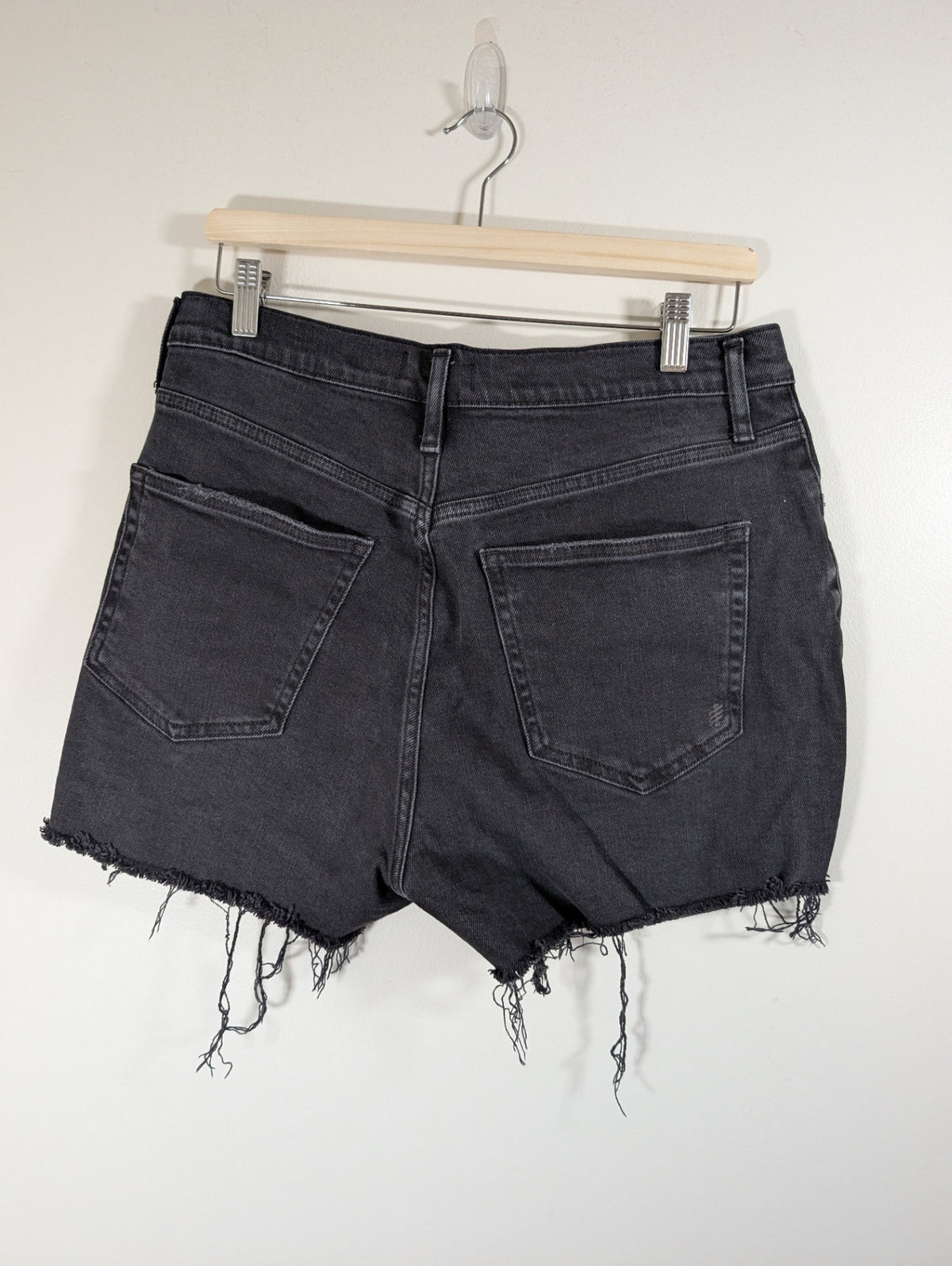 Silver Jeans black distressed shorts - SZ 32X3